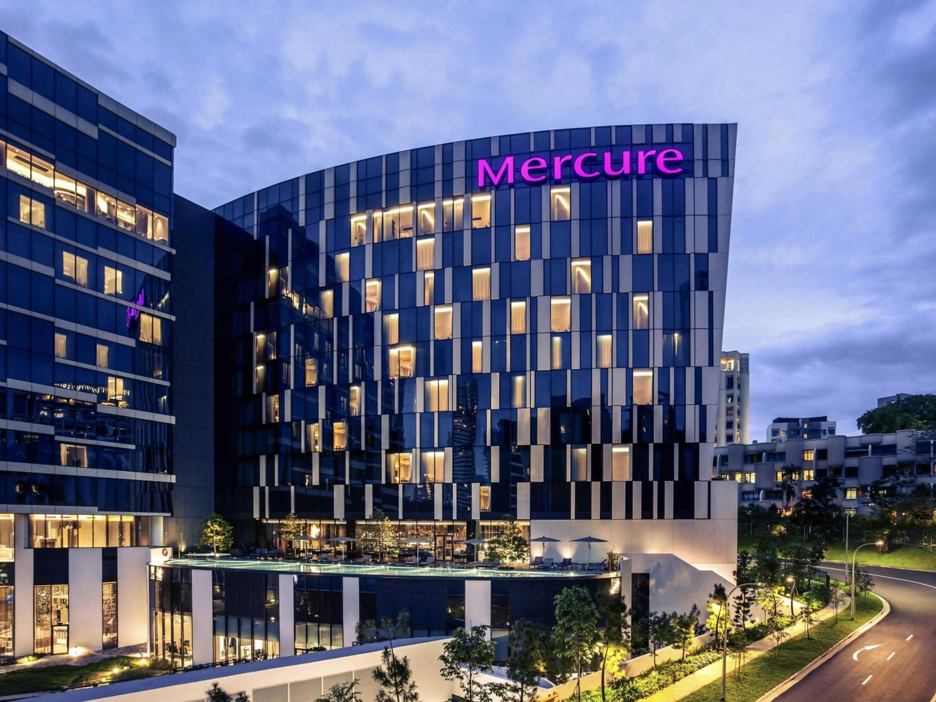 Property building in Mercure Singapore On Stevens