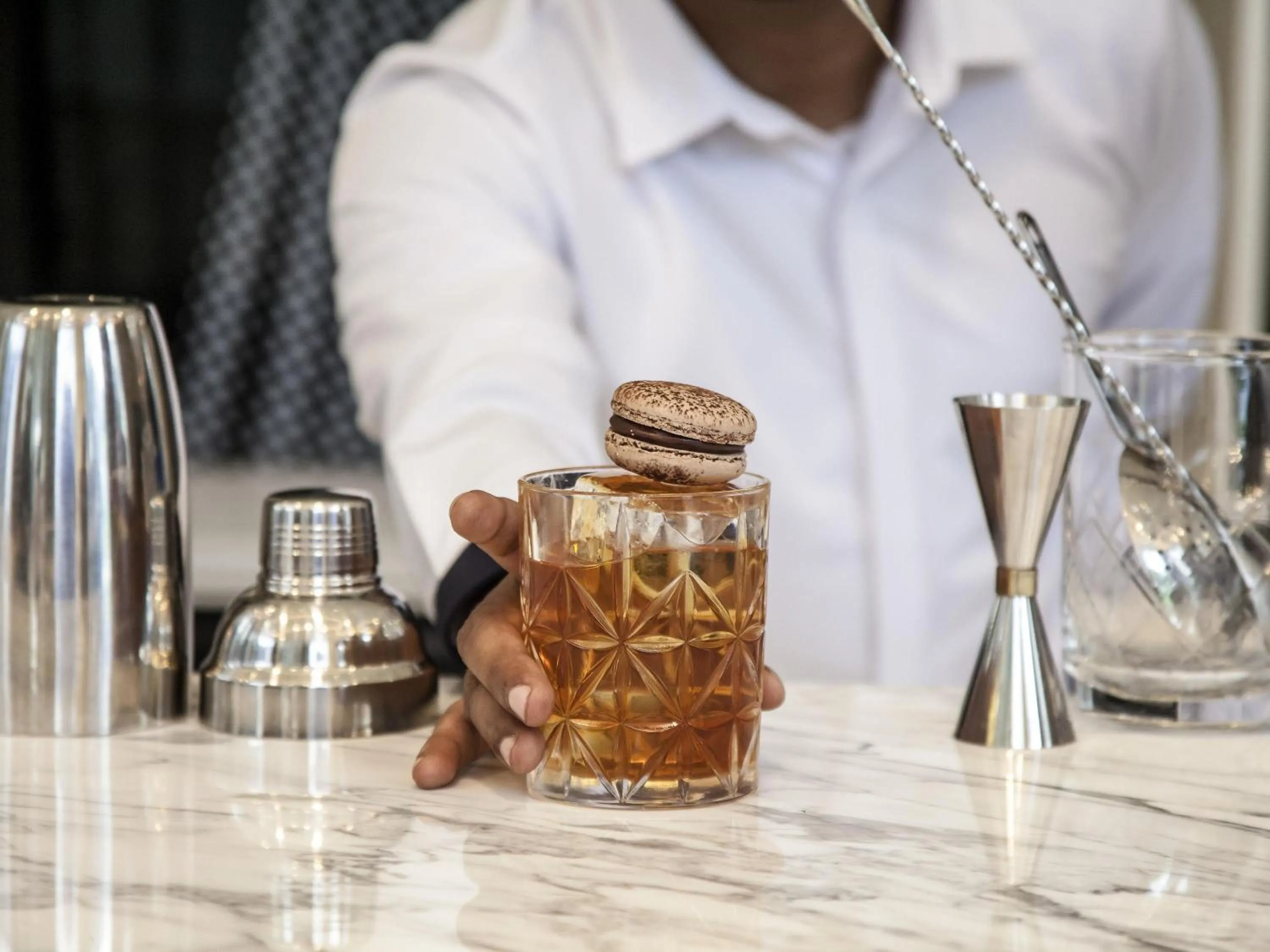 Lounge or bar in Novotel Singapore On Stevens