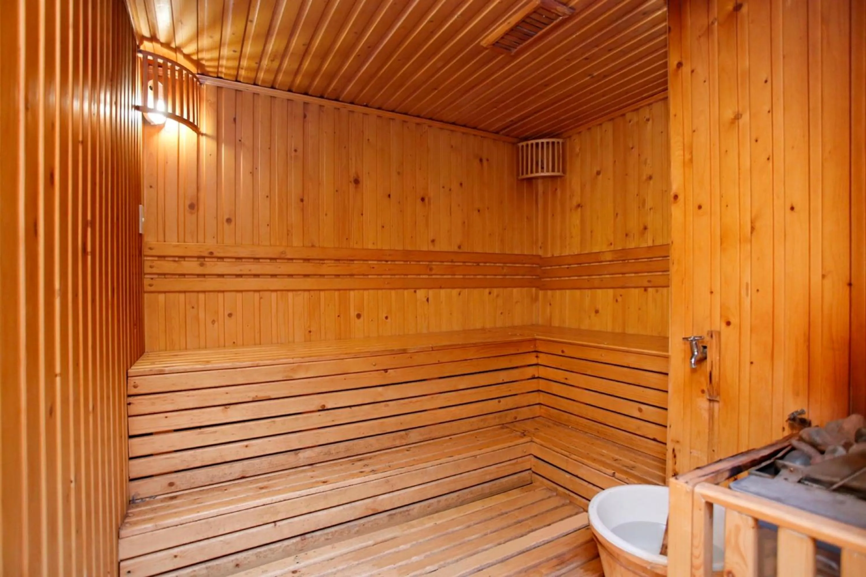 Sauna in New Pacific Hotel