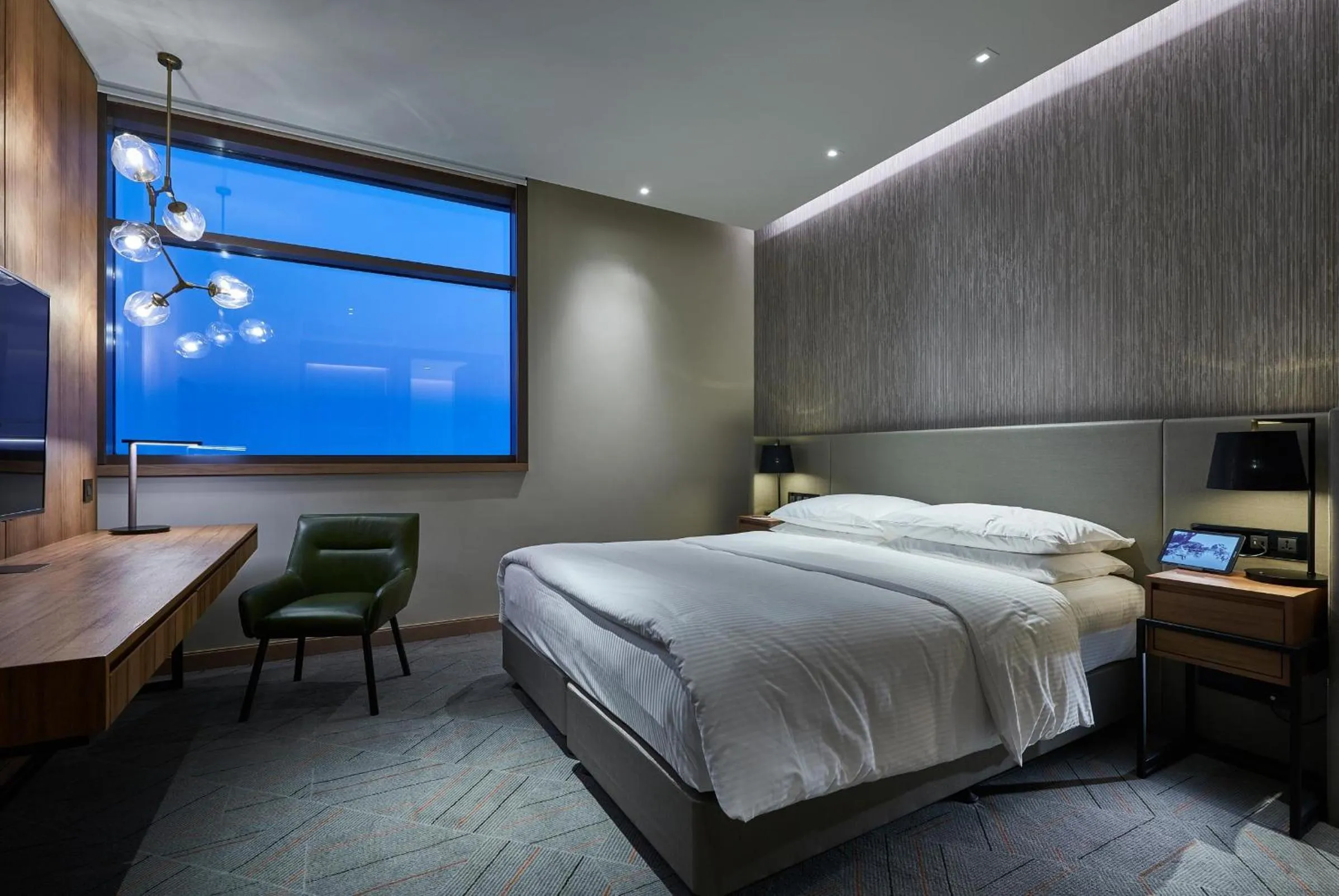 Bedroom, Bed in Mysk Al Mouj Hotel