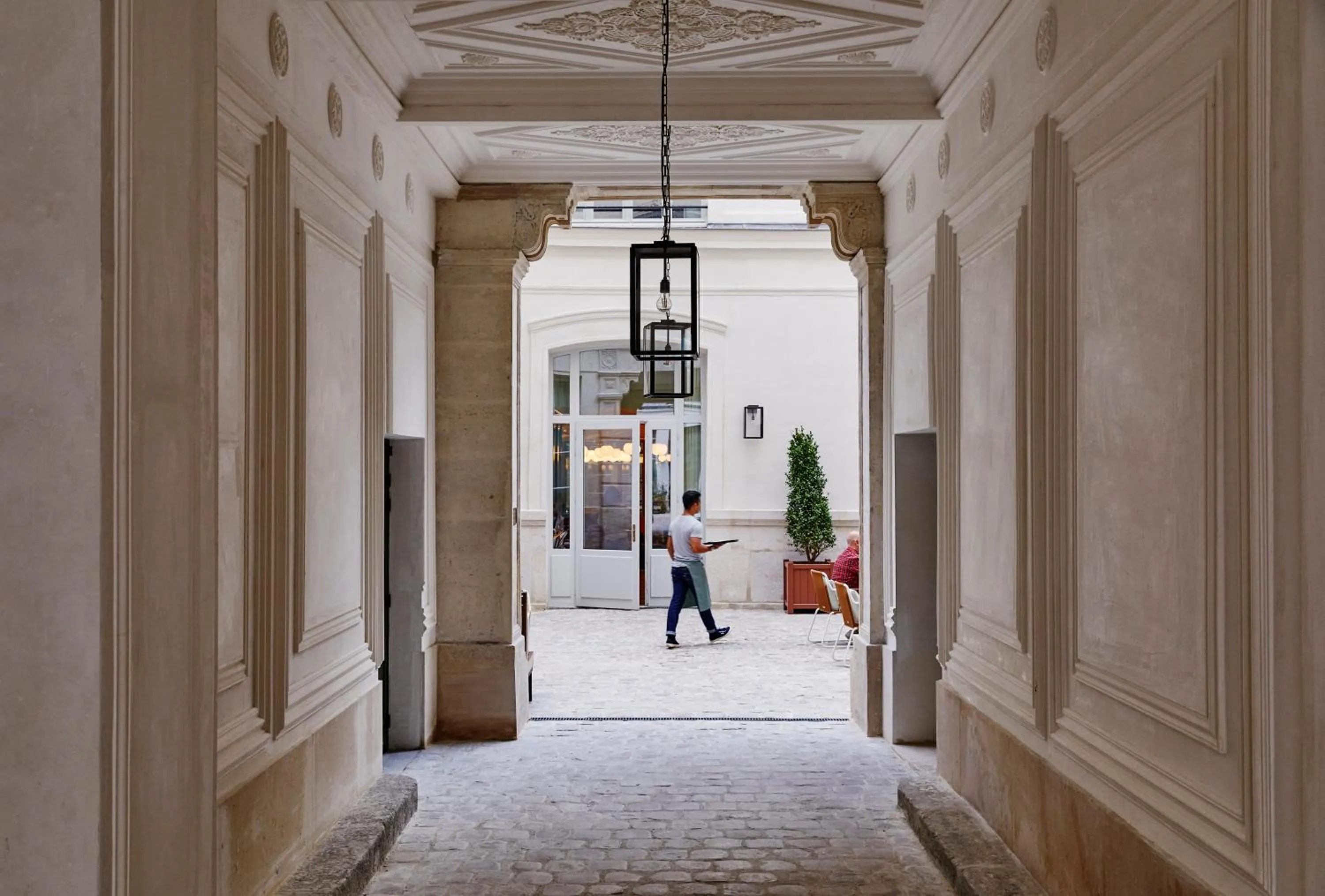 Garden in The Hoxton, Paris