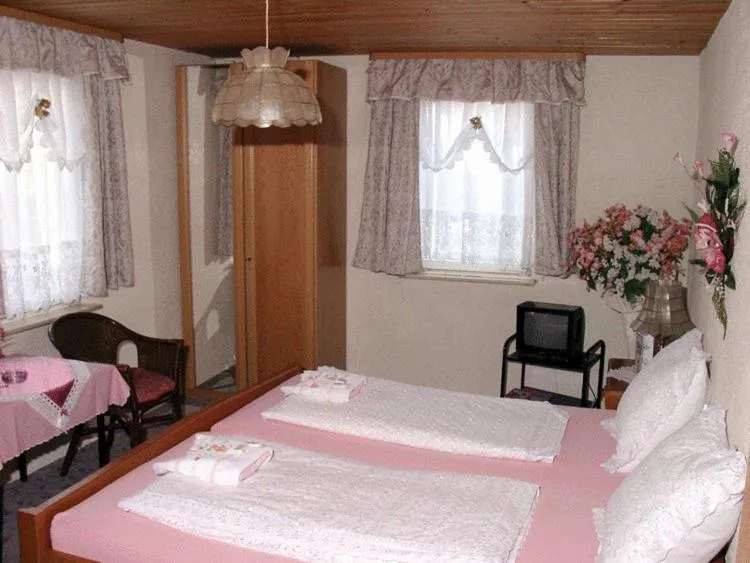 Bed in Hotel Drei Könige