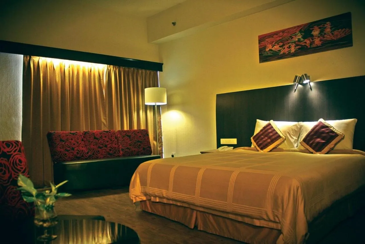 Bed in Hotel Grand Continental Kuantan