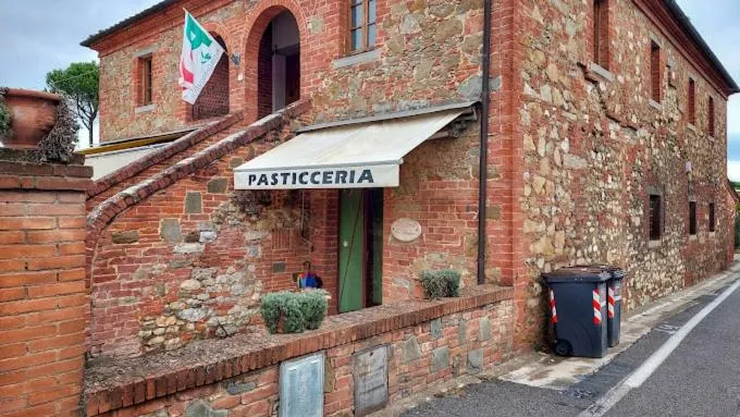 Restaurant/places to eat in Il Rifugio di Dante