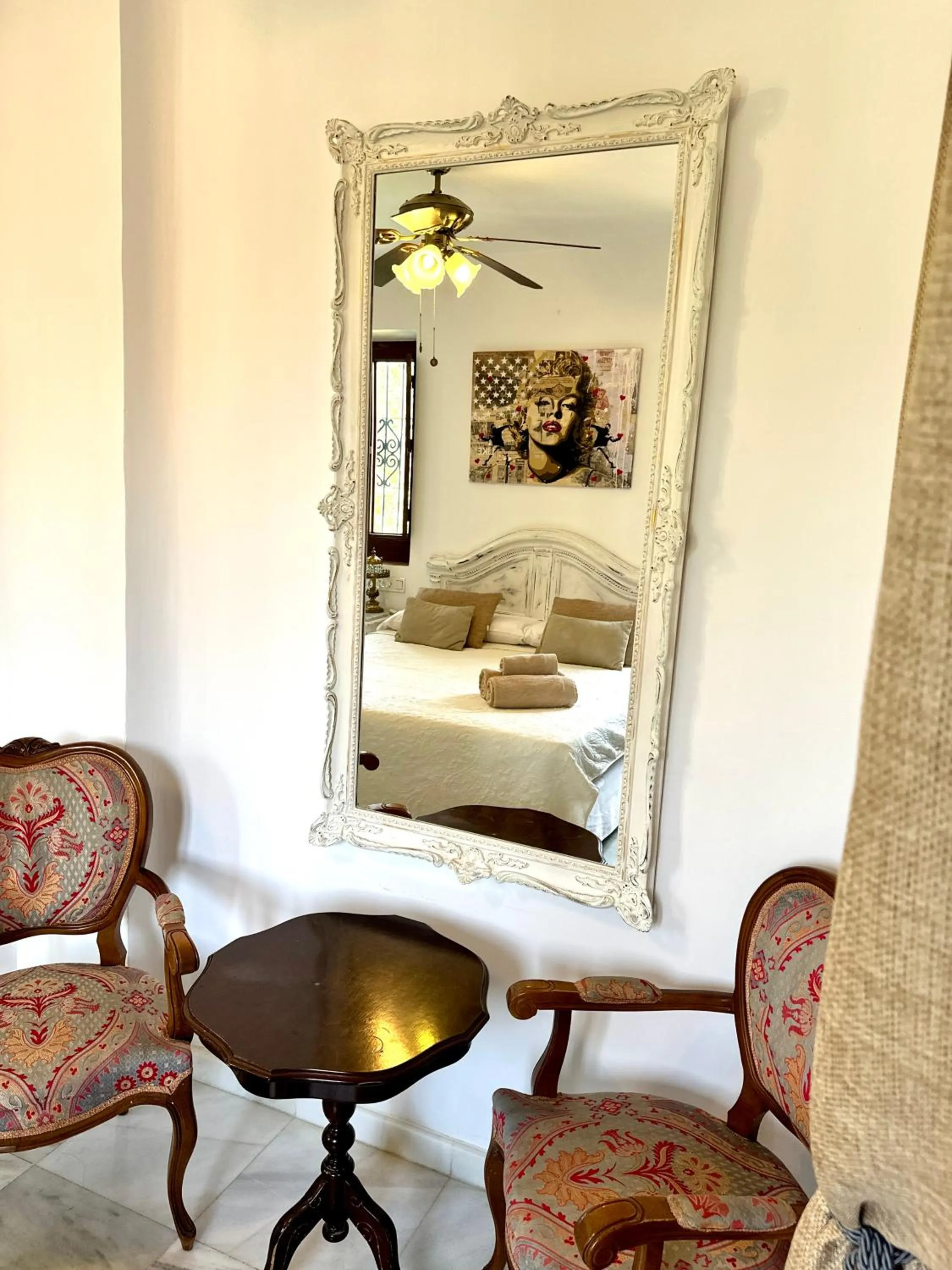 Photo of the whole room, Bed in Hotelito Suecia