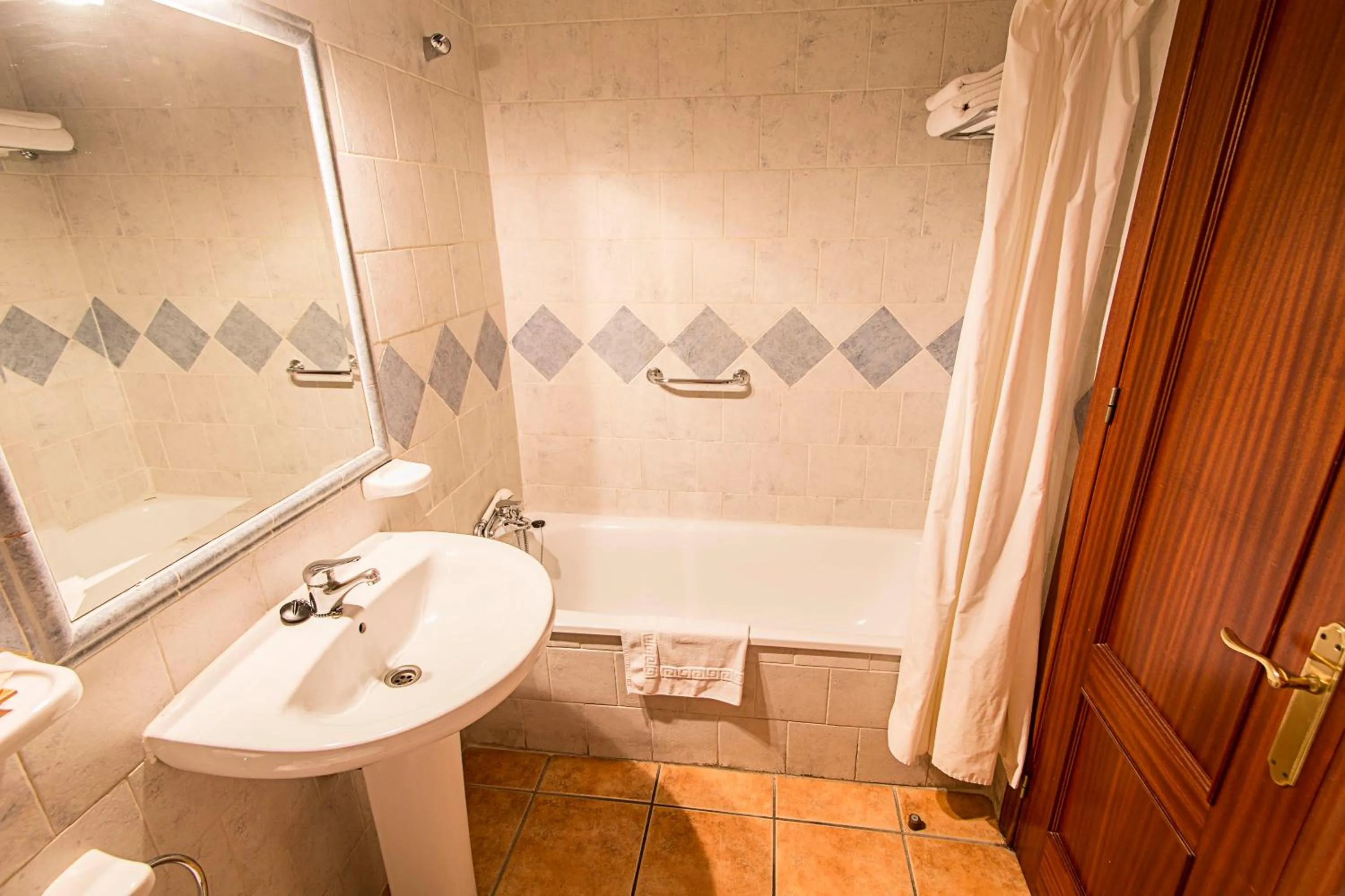 Bathroom in Hostal Marissal by Dorobe