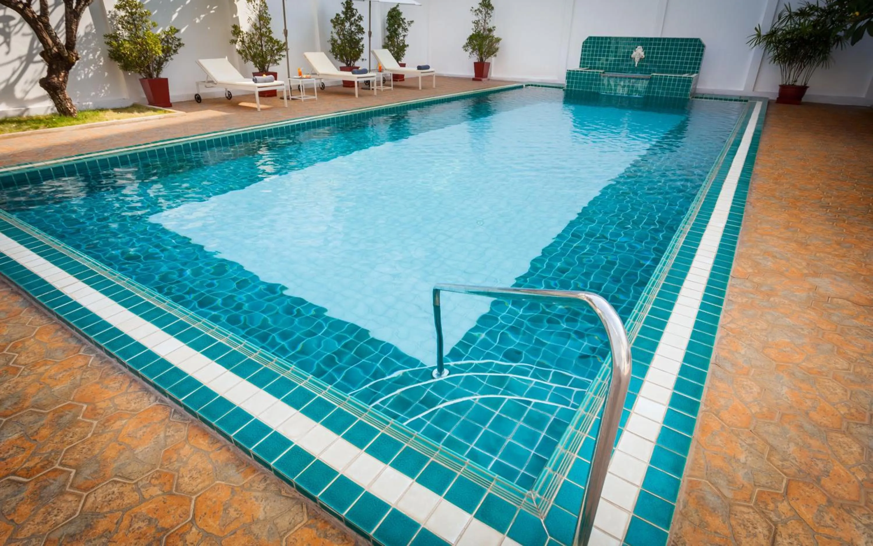 Swimming pool in Le Charme Vientiane Hotel