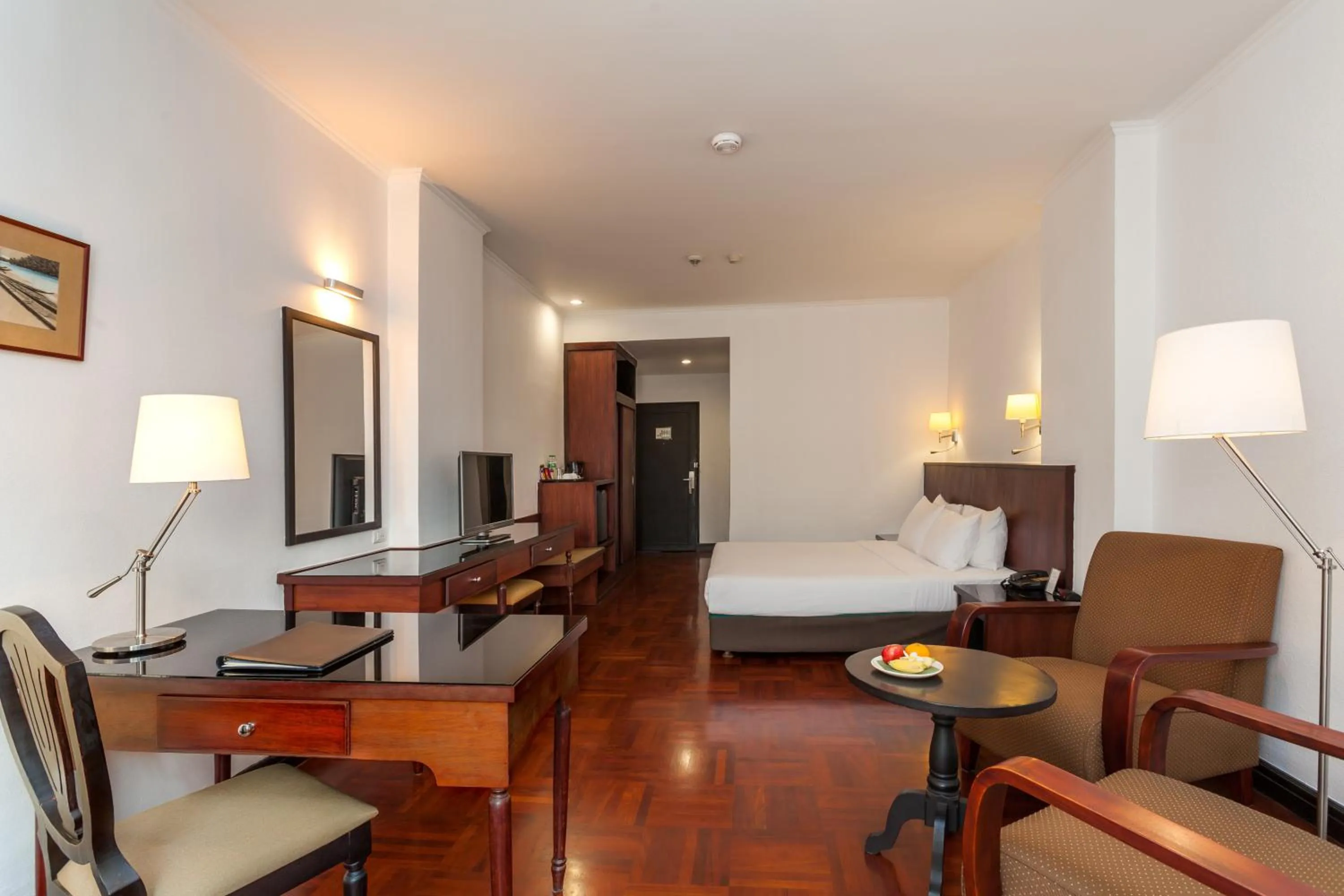 TV and multimedia, Bed in Le Charme Vientiane Hotel