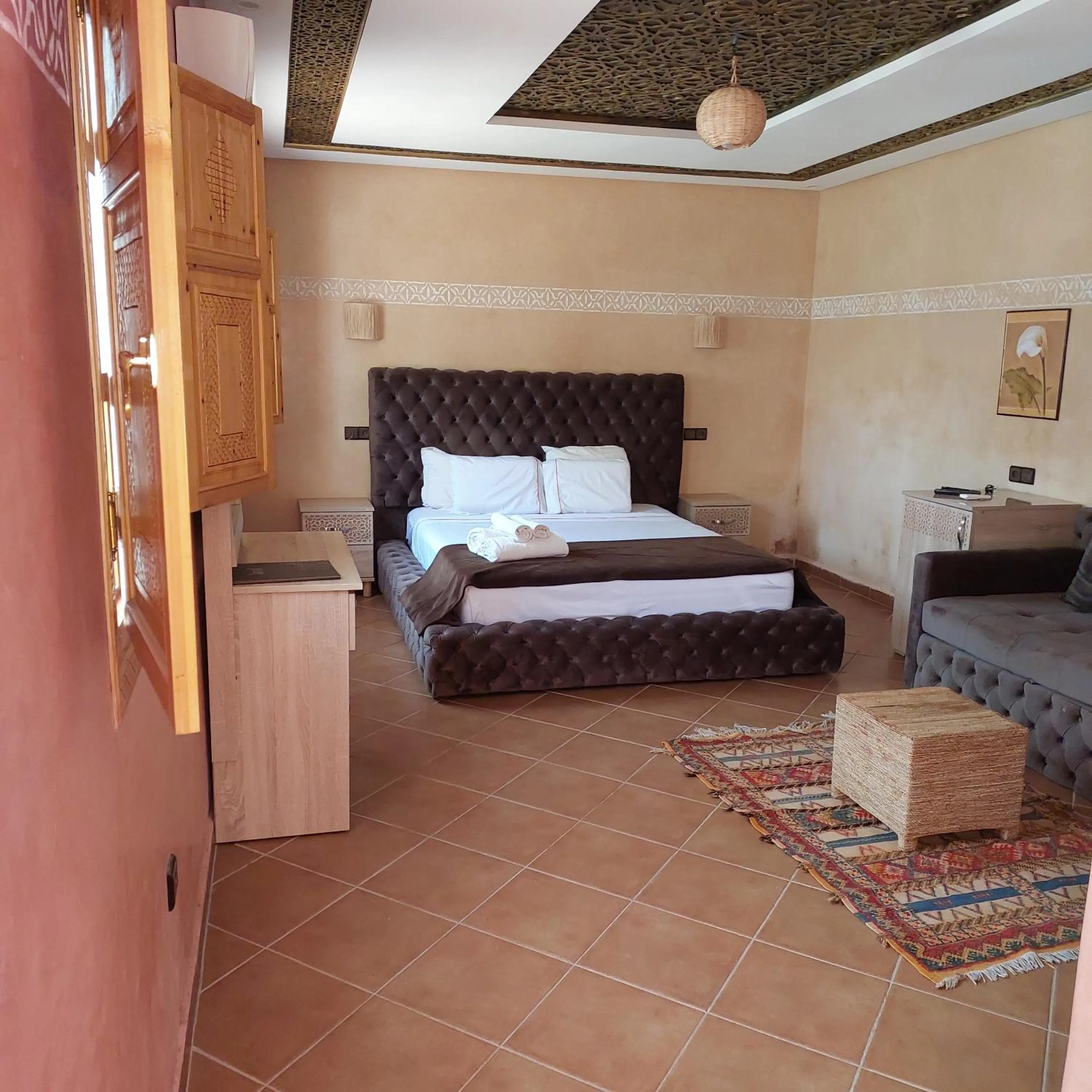 Bedroom, Bed in Chez Mamouchthka