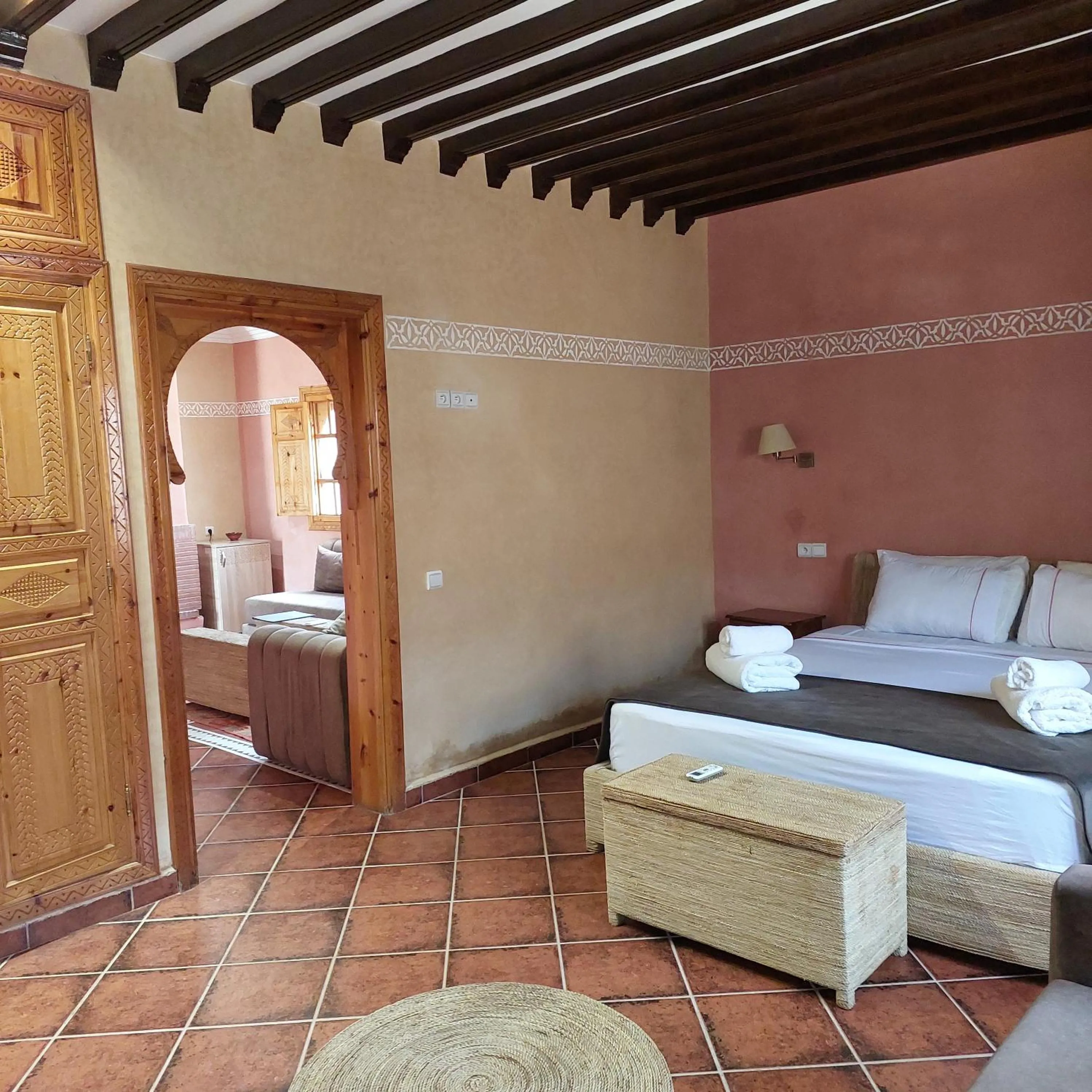 Bedroom, Bed in Chez Mamouchthka