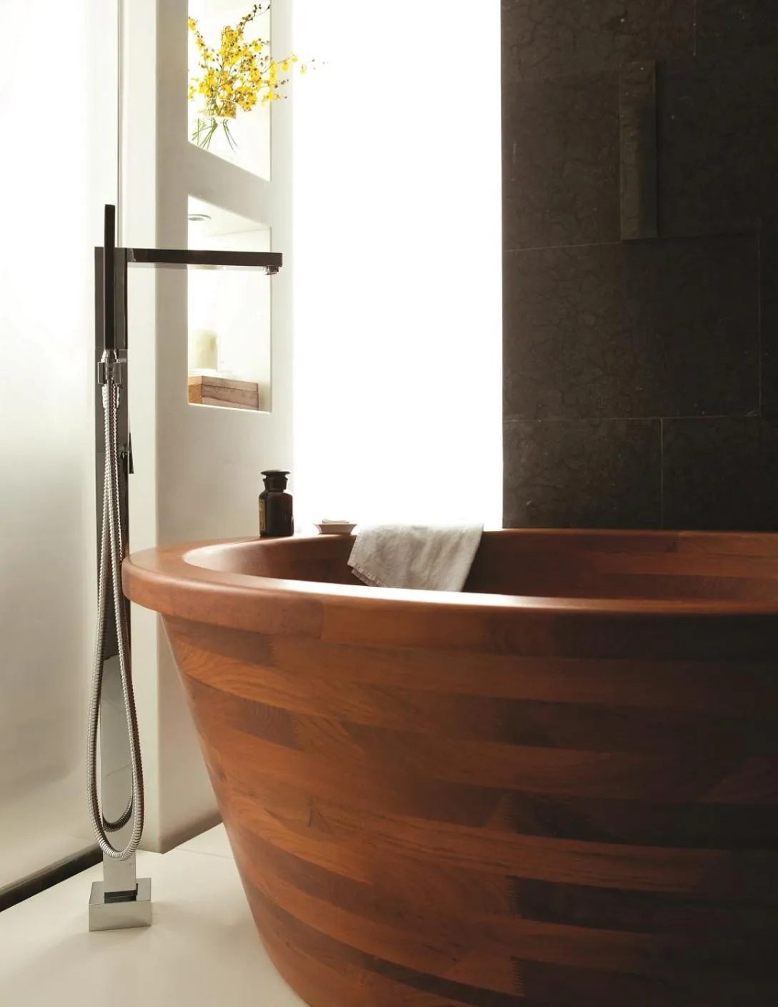 Bathroom in The Langham, Shanghai, Xintiandi