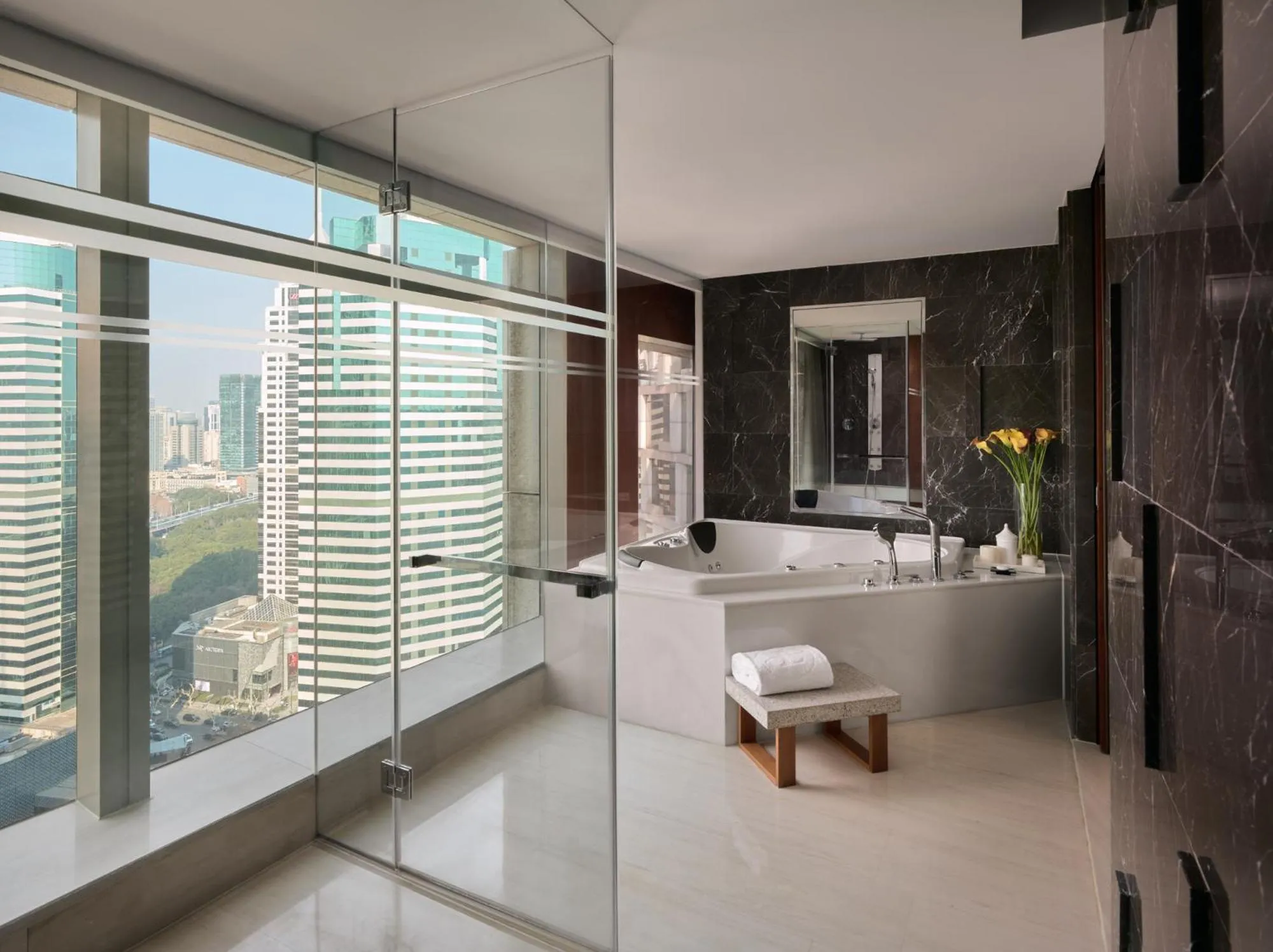 The Langham, Shanghai, Xintiandi