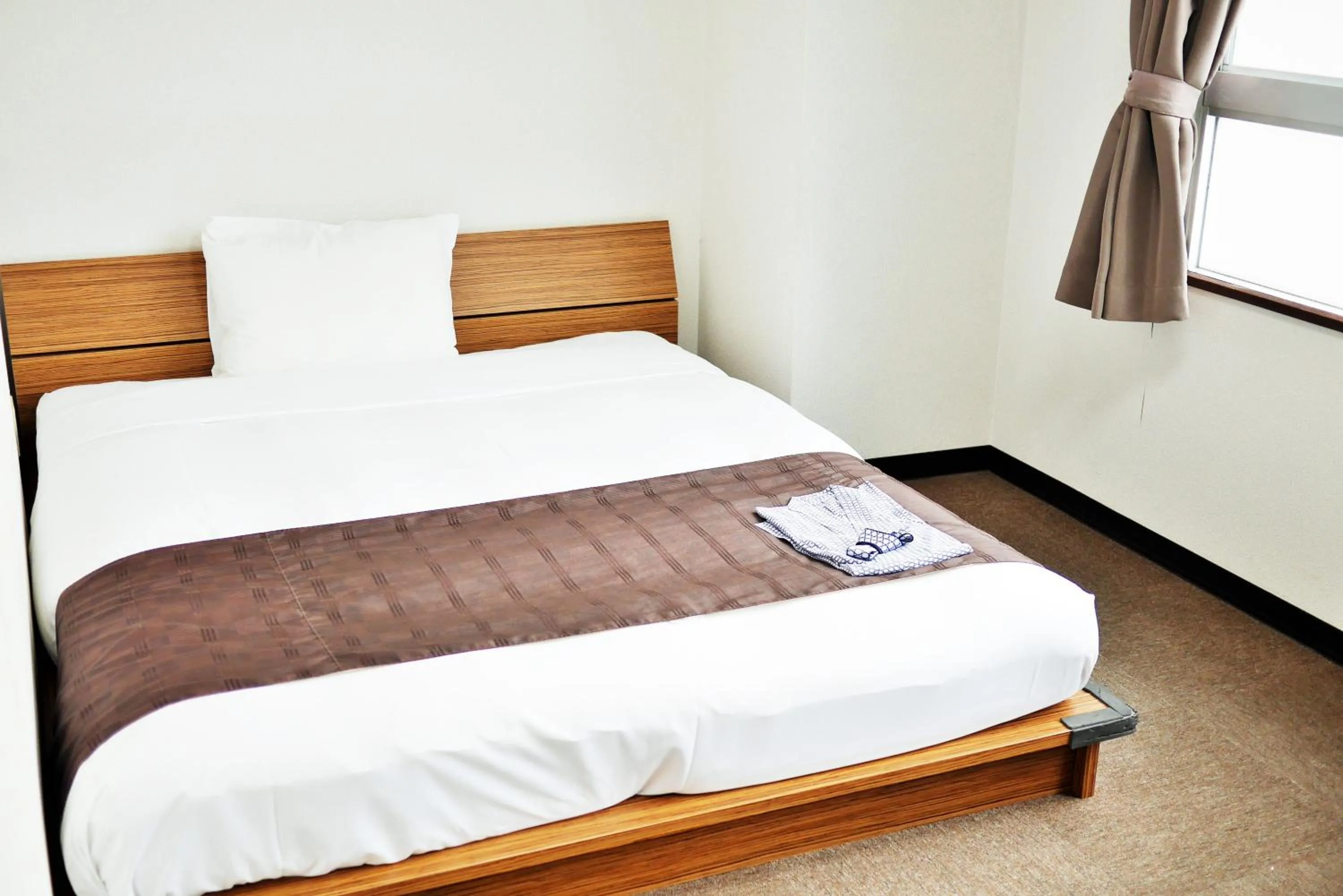 Bed in Hiroshima Peace Hotel