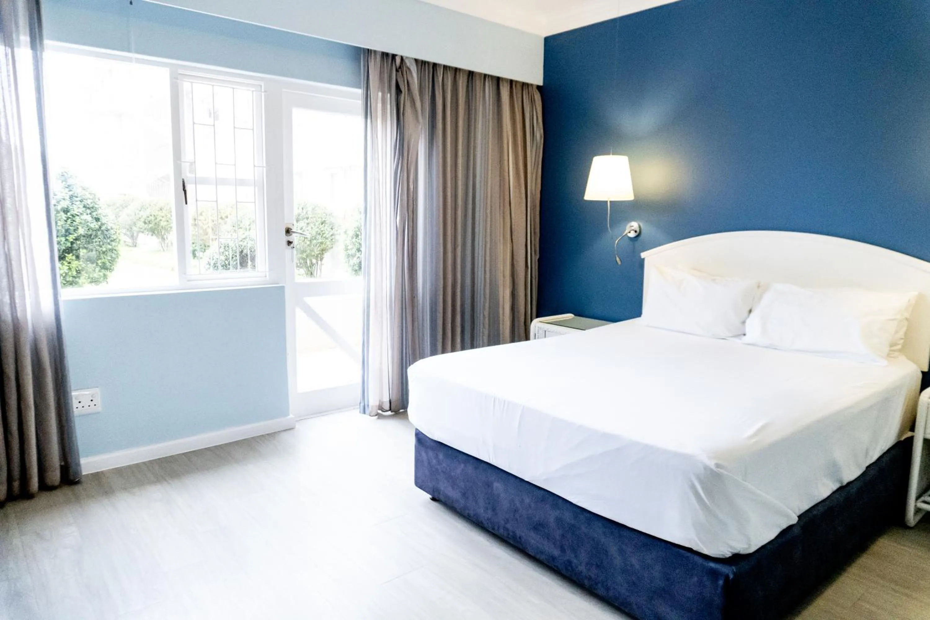 Bed in Saldanha Bay Hotel