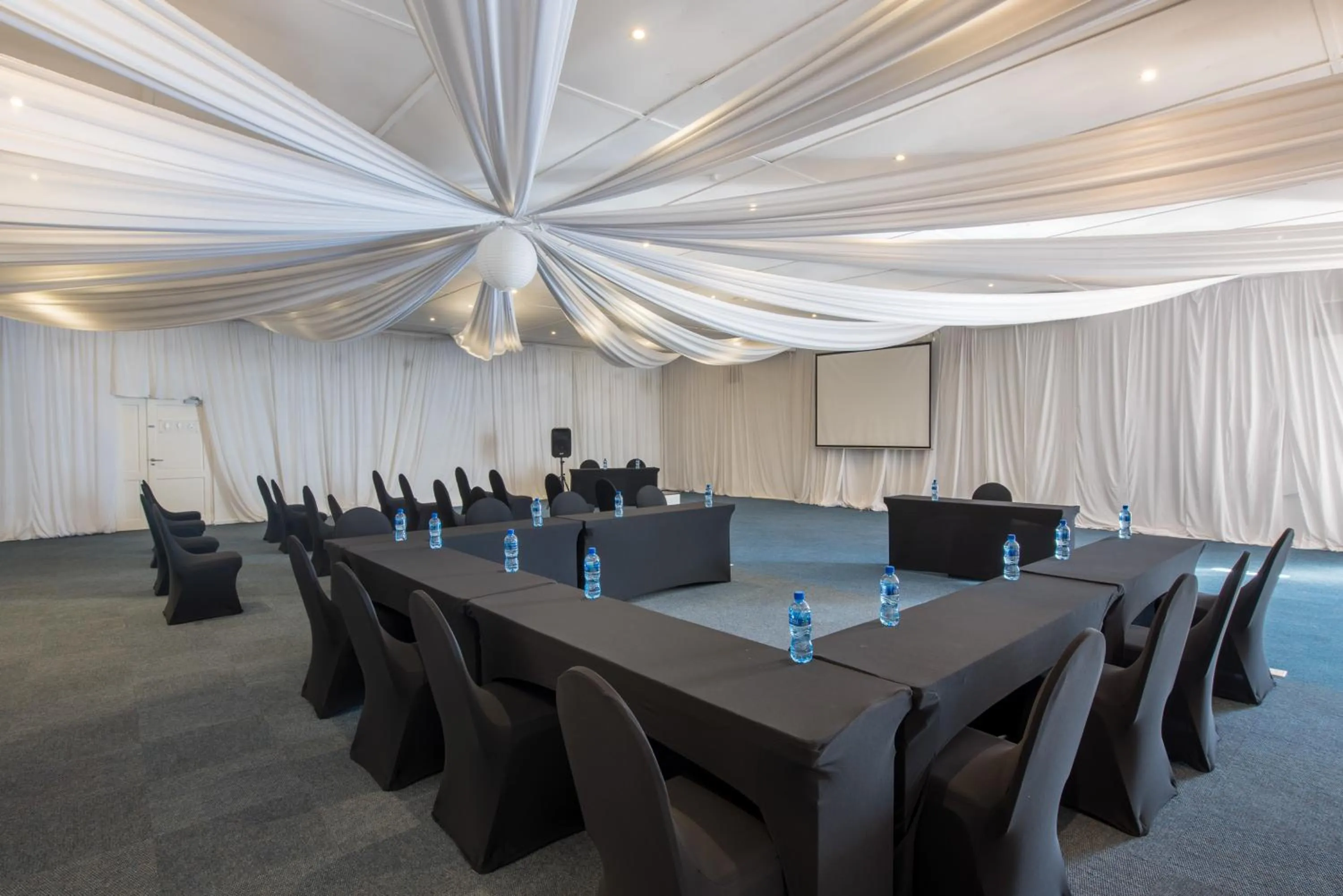 Meeting/conference room in Saldanha Bay Hotel