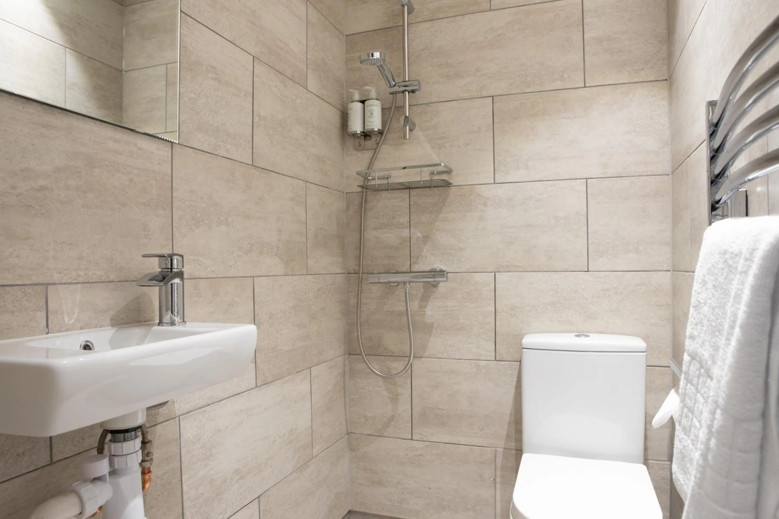 Shower in The Ro Hotel Windermere