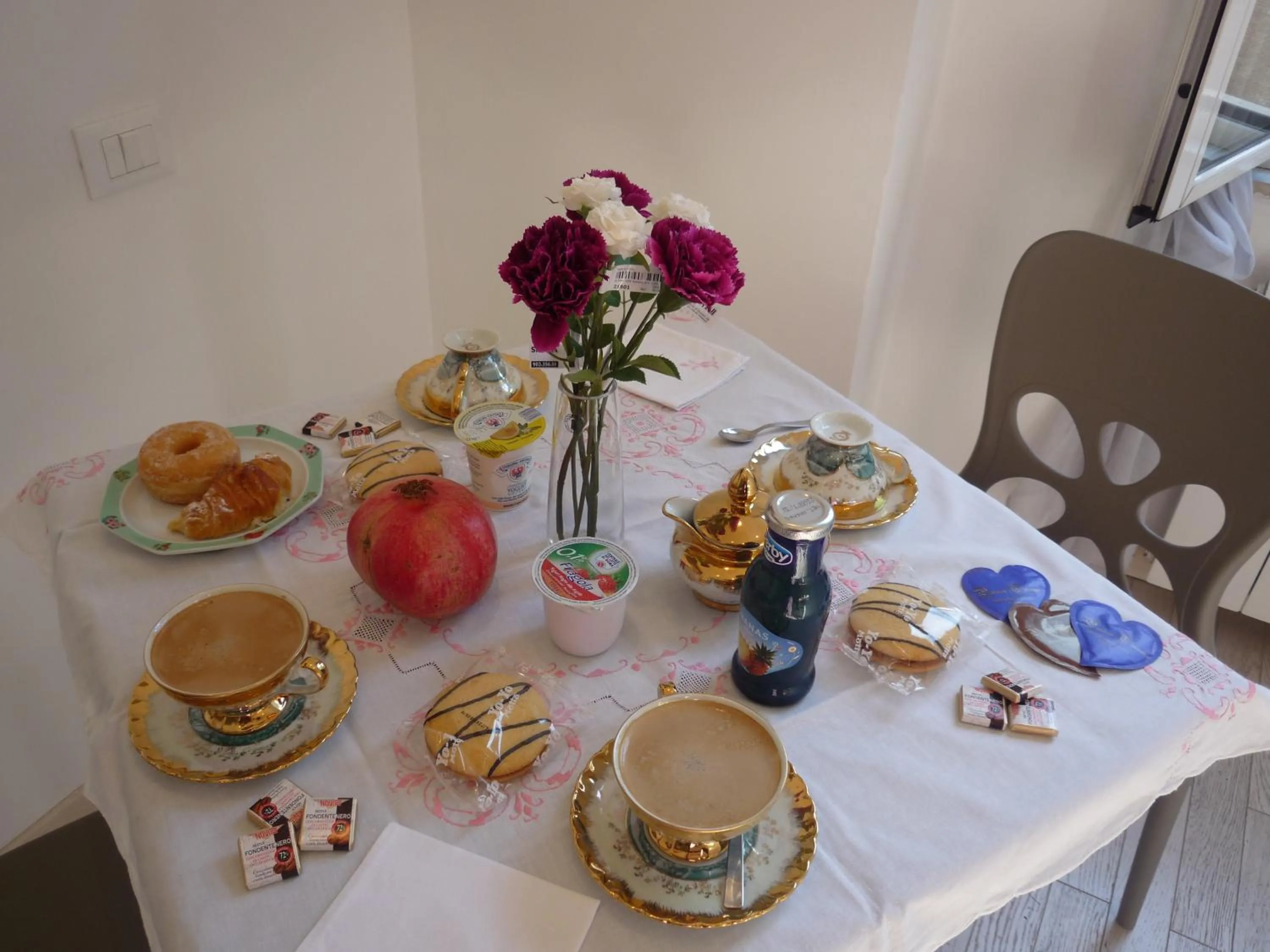 Italian breakfast in My Bed Vatican Museum