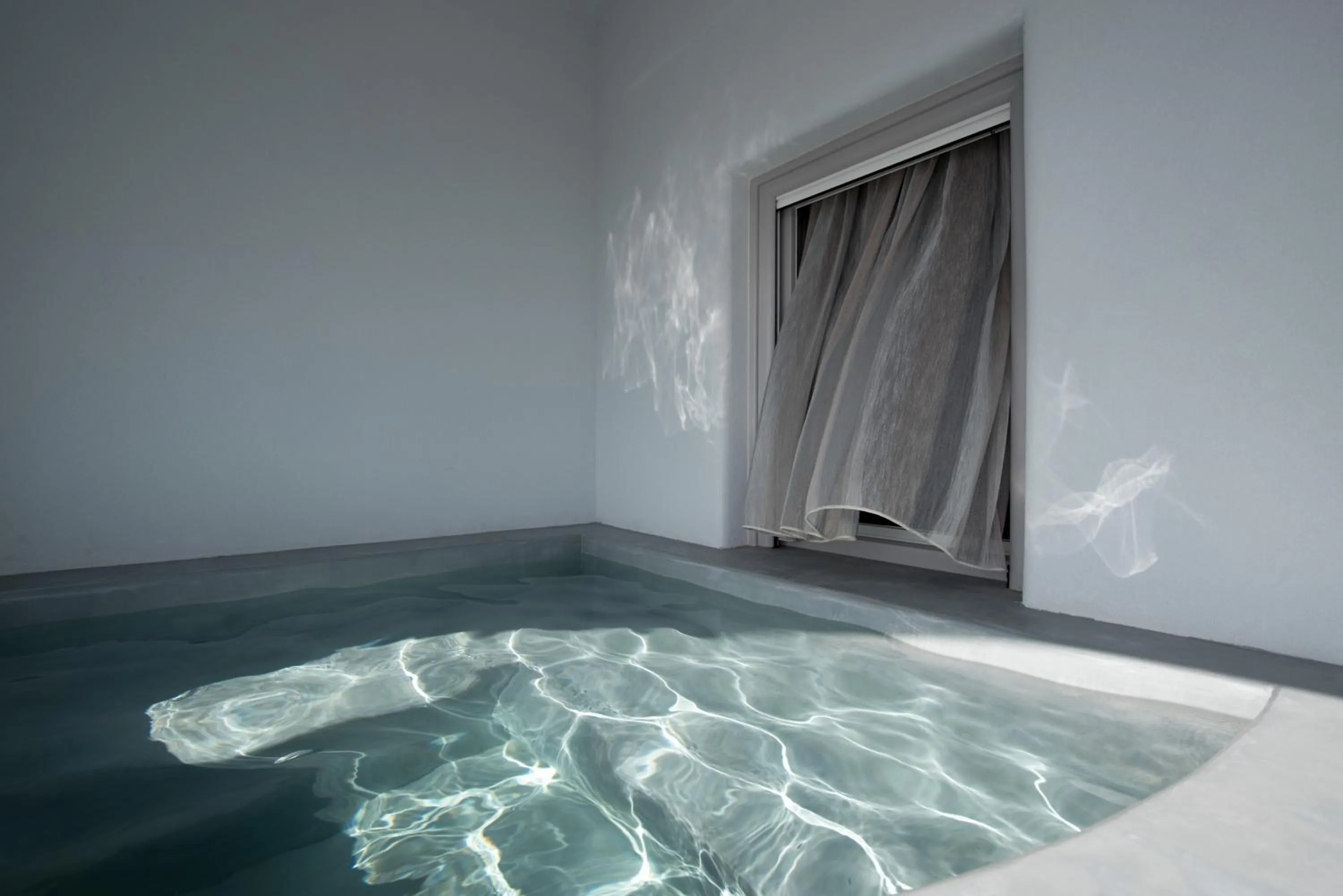 Hot Tub in Ikies Santo Filoxenia Apartments