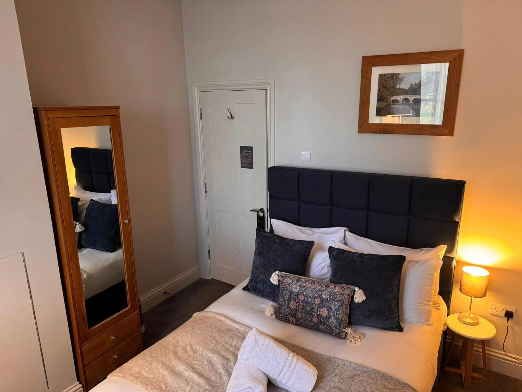 Bedroom, Bed in Regency House