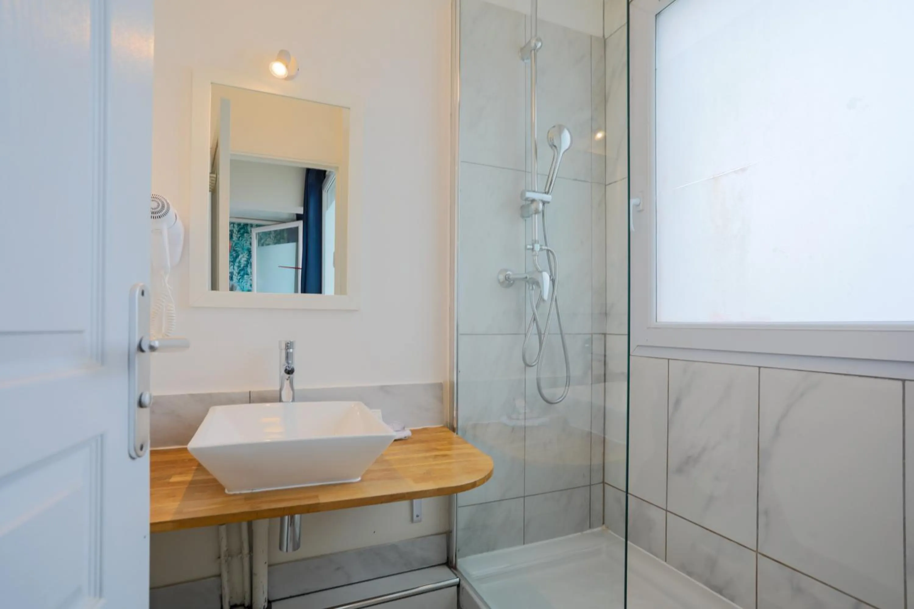 Bathroom in WS Champs Elysées - Ponthieu