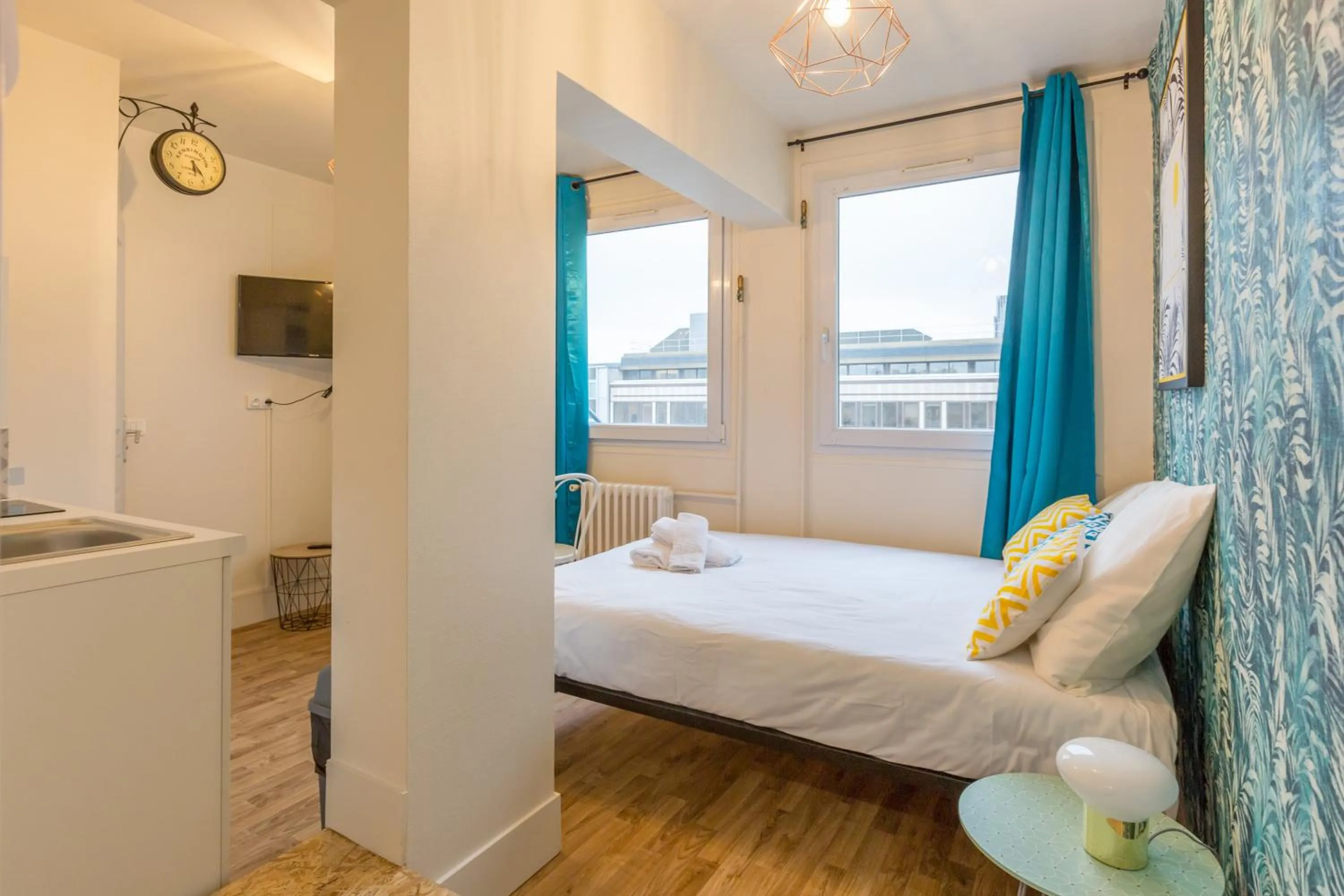 Bedroom, Bed in WS Champs Elysées - Ponthieu