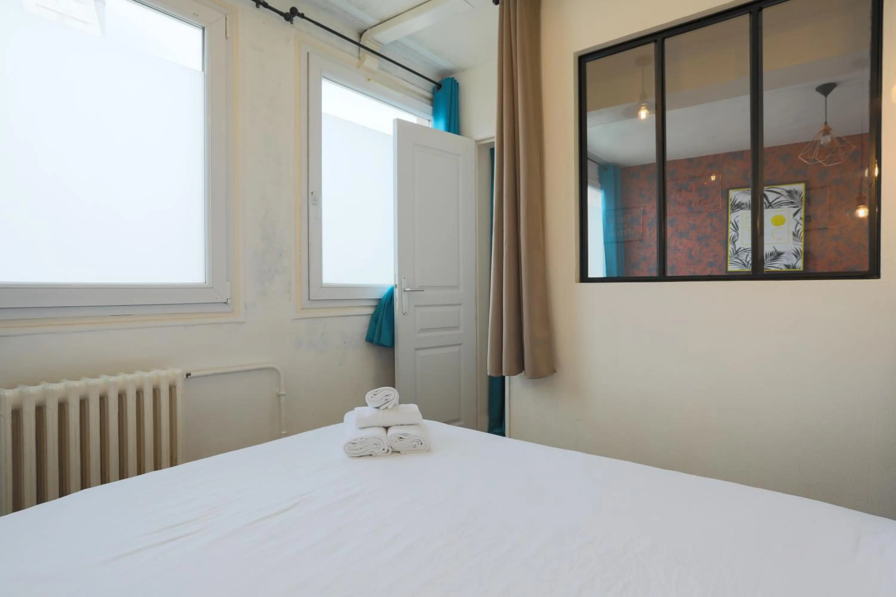 Bedroom, Bed in WS Champs Elysées - Ponthieu