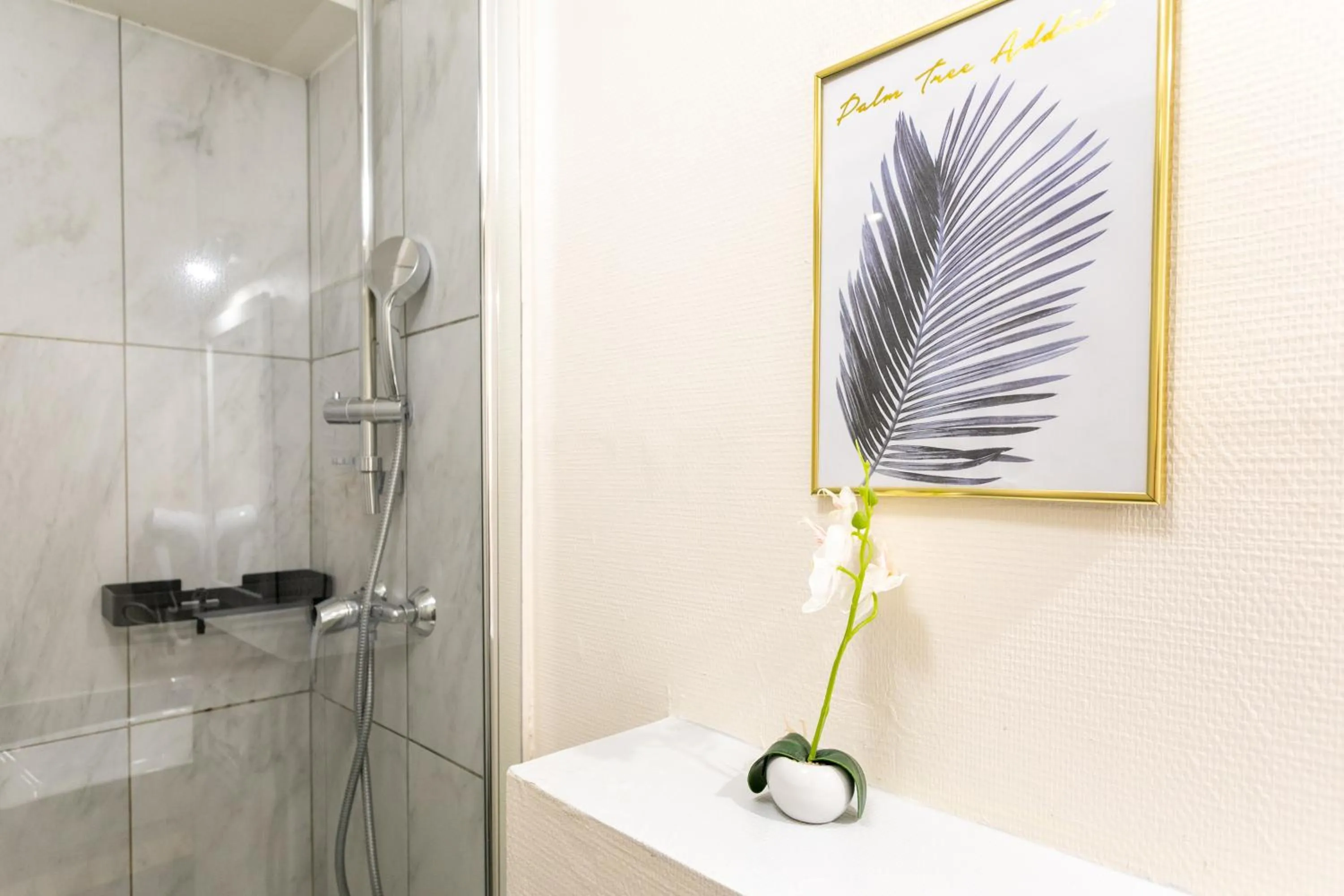 Bathroom in WS Champs Elysées - Ponthieu