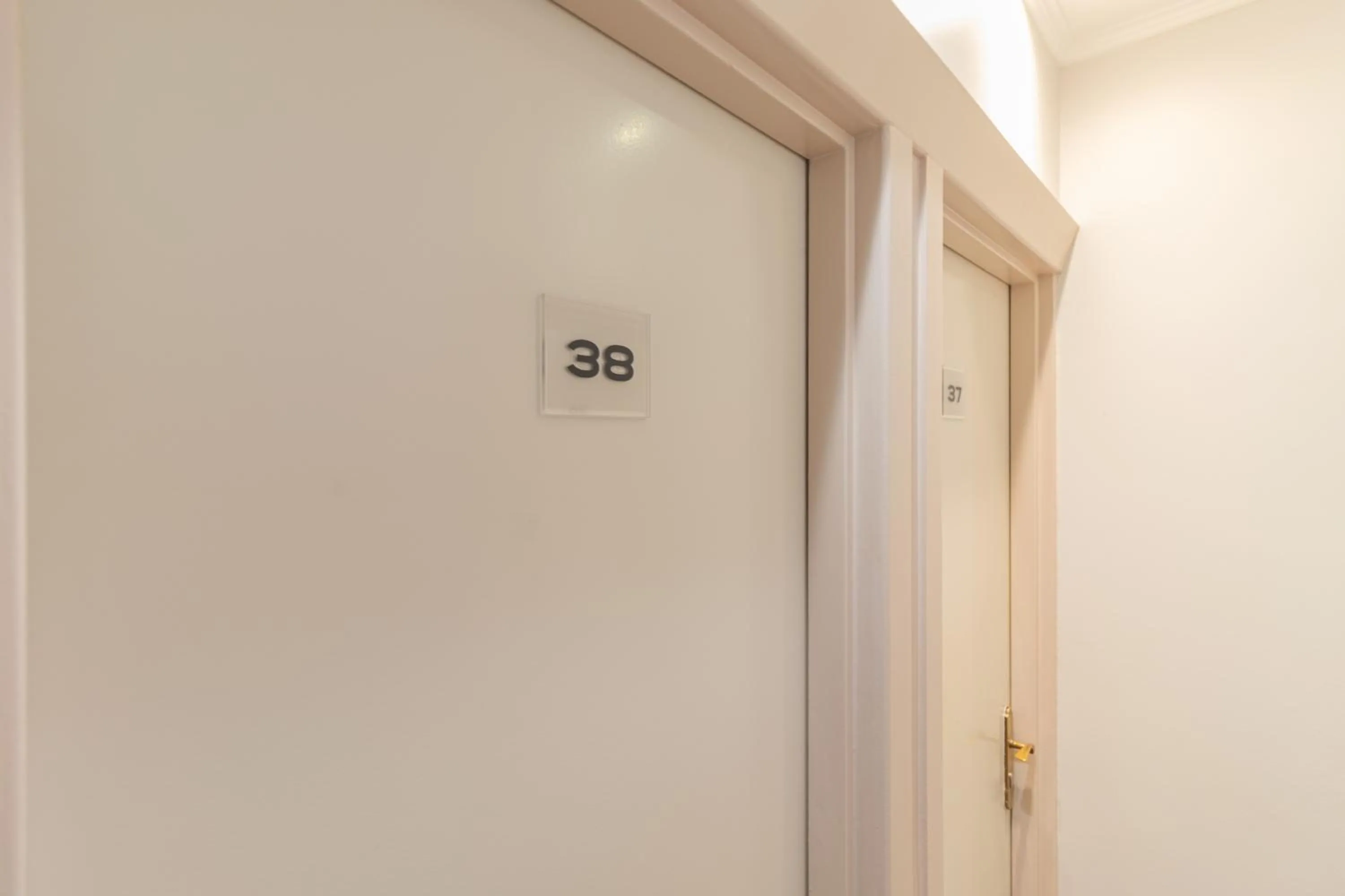 Hotel Riviera OPERA Cadet