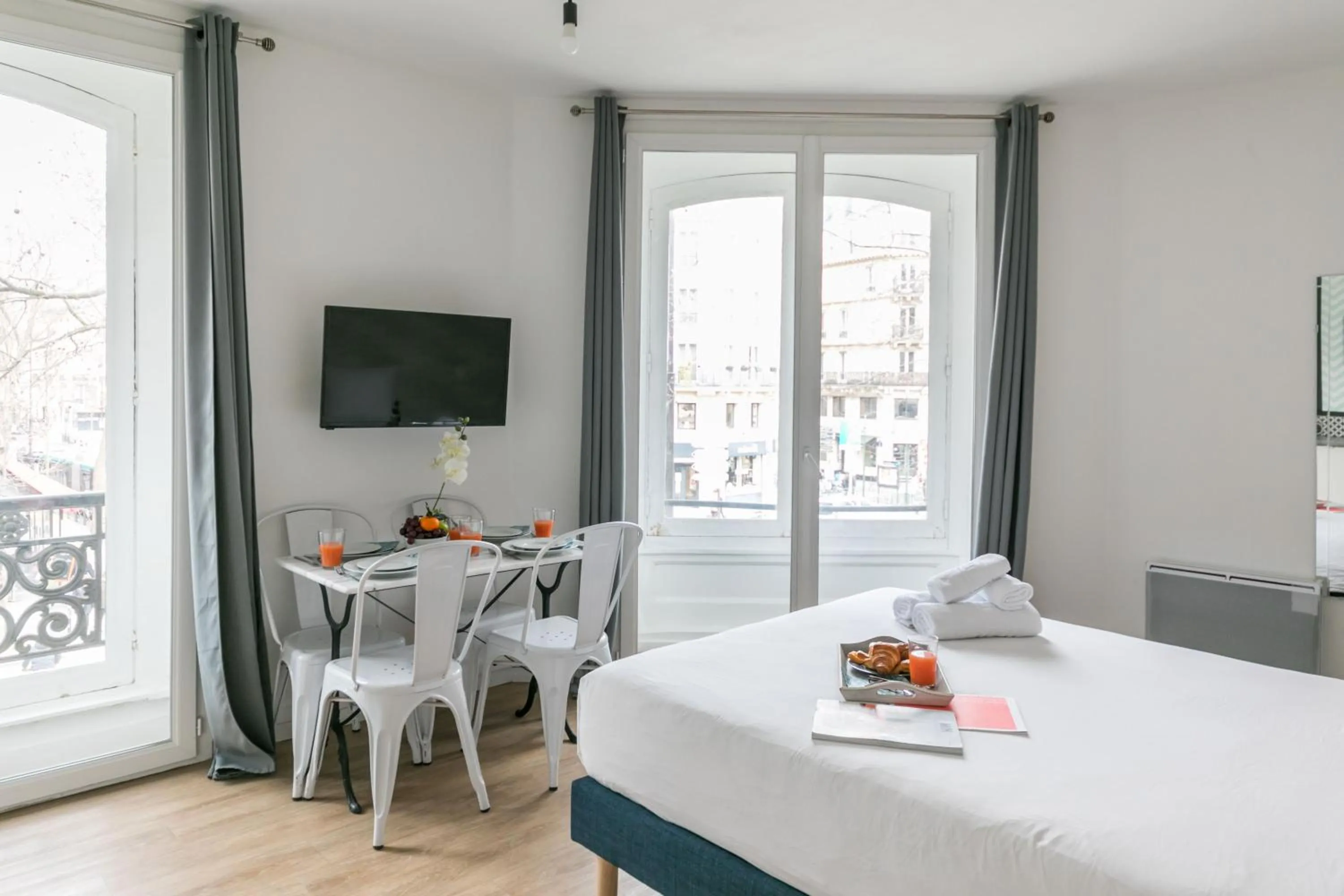 Bedroom, Bed in WS St Germain - Quartier Latin