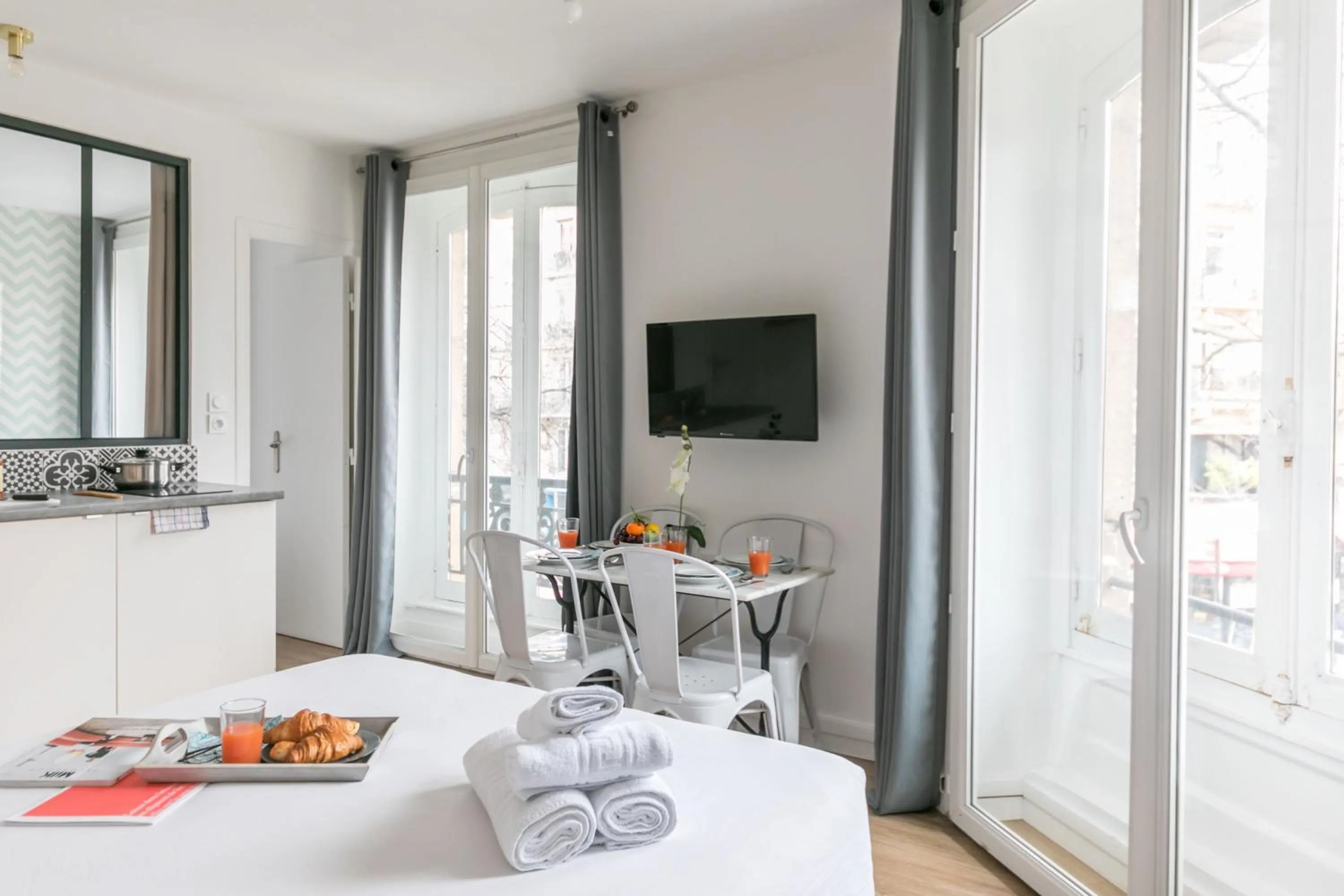 Bedroom, Bed in WS St Germain - Quartier Latin
