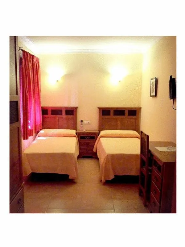 Photo of the whole room in Hotel Restaurante Berlanga