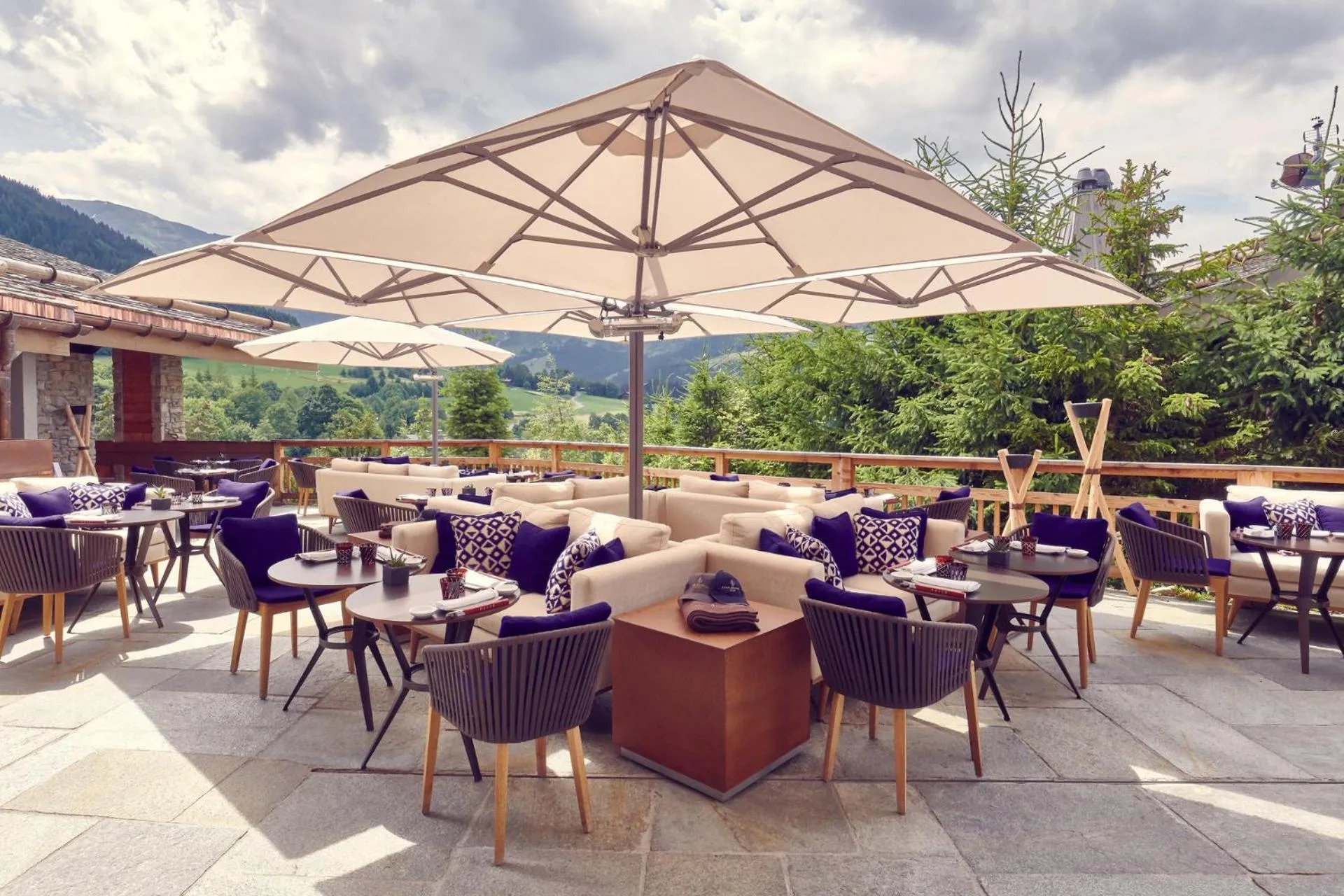 Restaurant/places to eat in Four Seasons Resort Megève