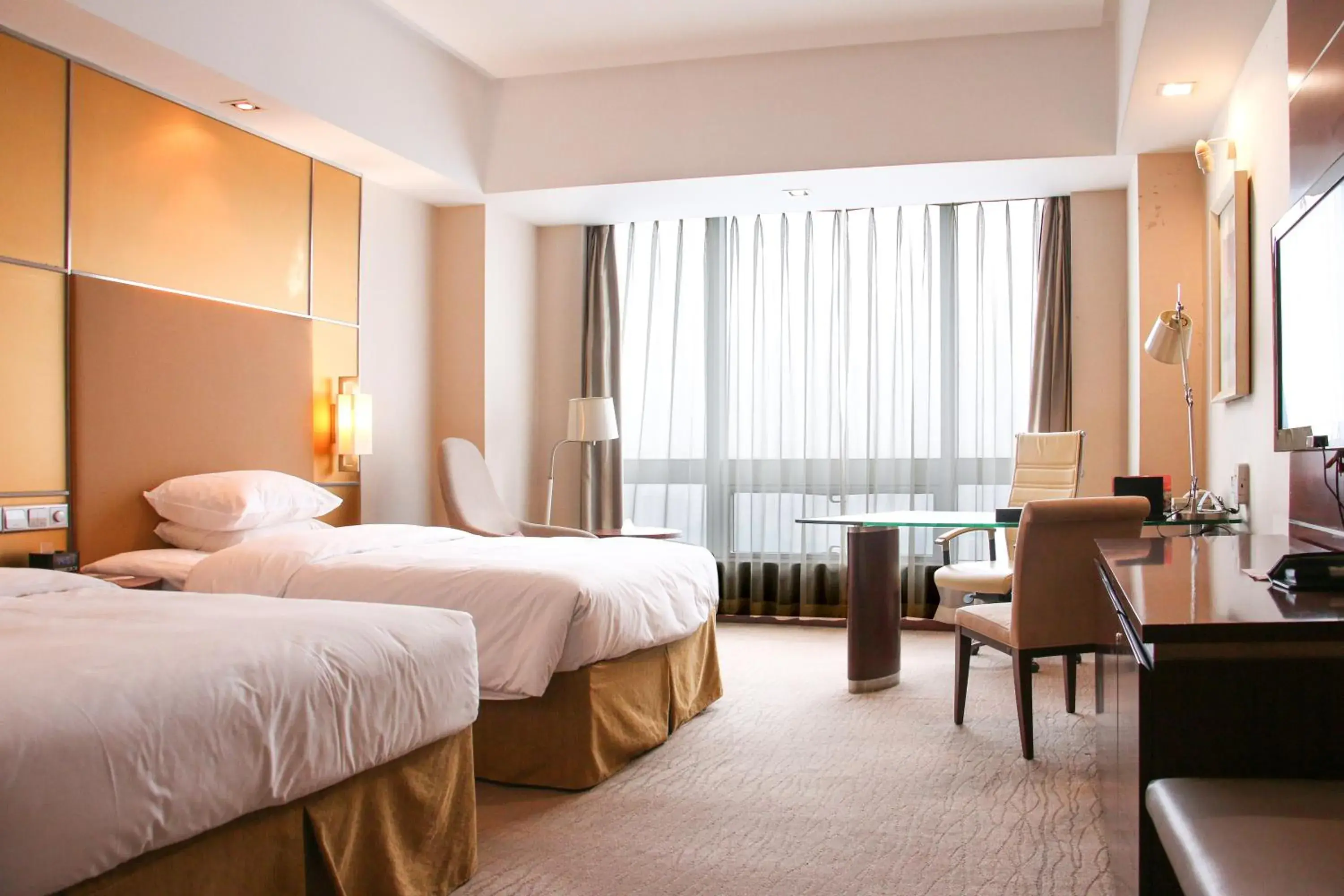 Premium King Room in Crowne Plaza Yantai Sea View by IHG Premium King Room in Crowne Plaza Yantai Sea View by IHG