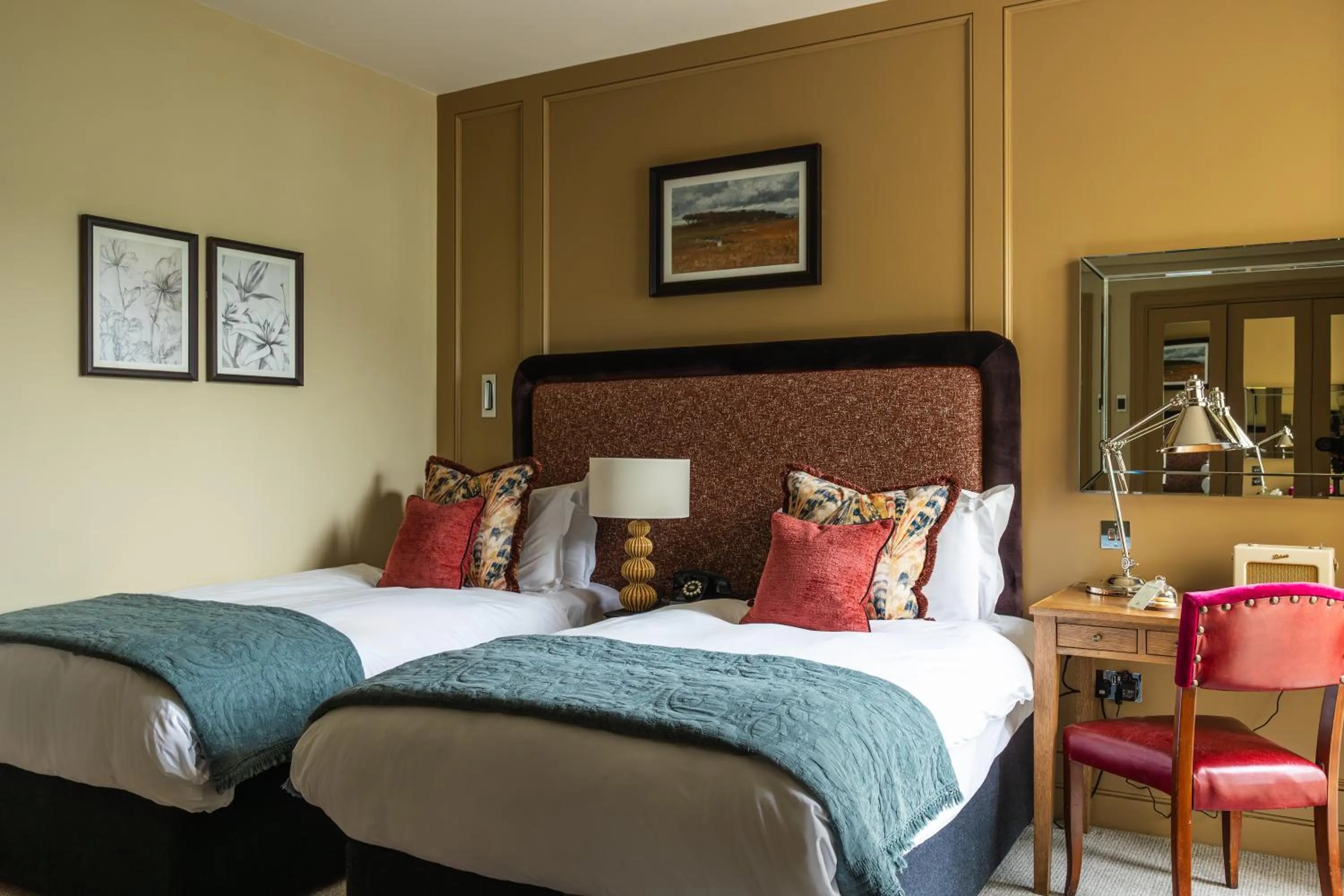 Bedroom, Bed in The Alma Hotel