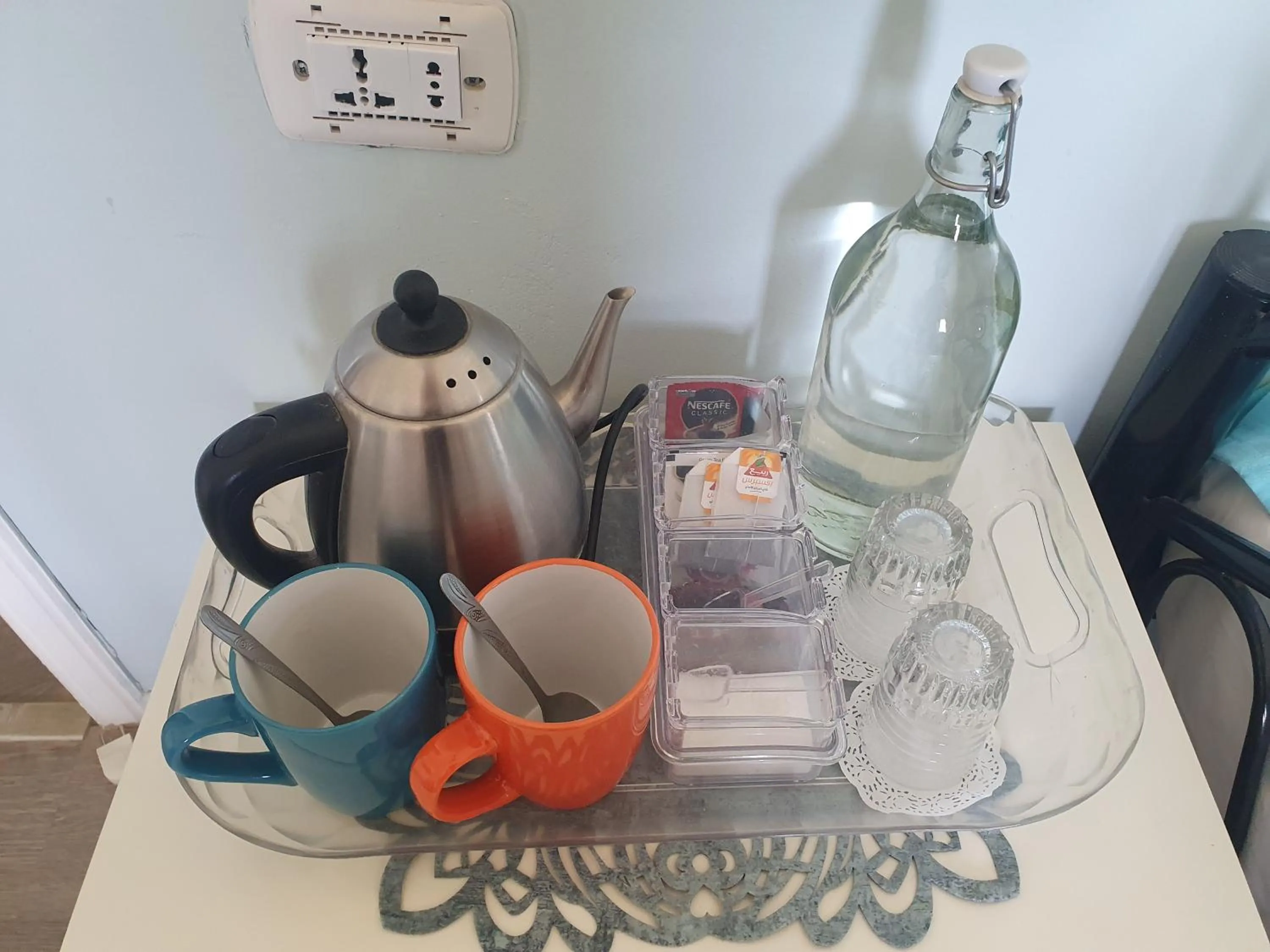 Coffee/tea facilities in The Little B&B on the Hill