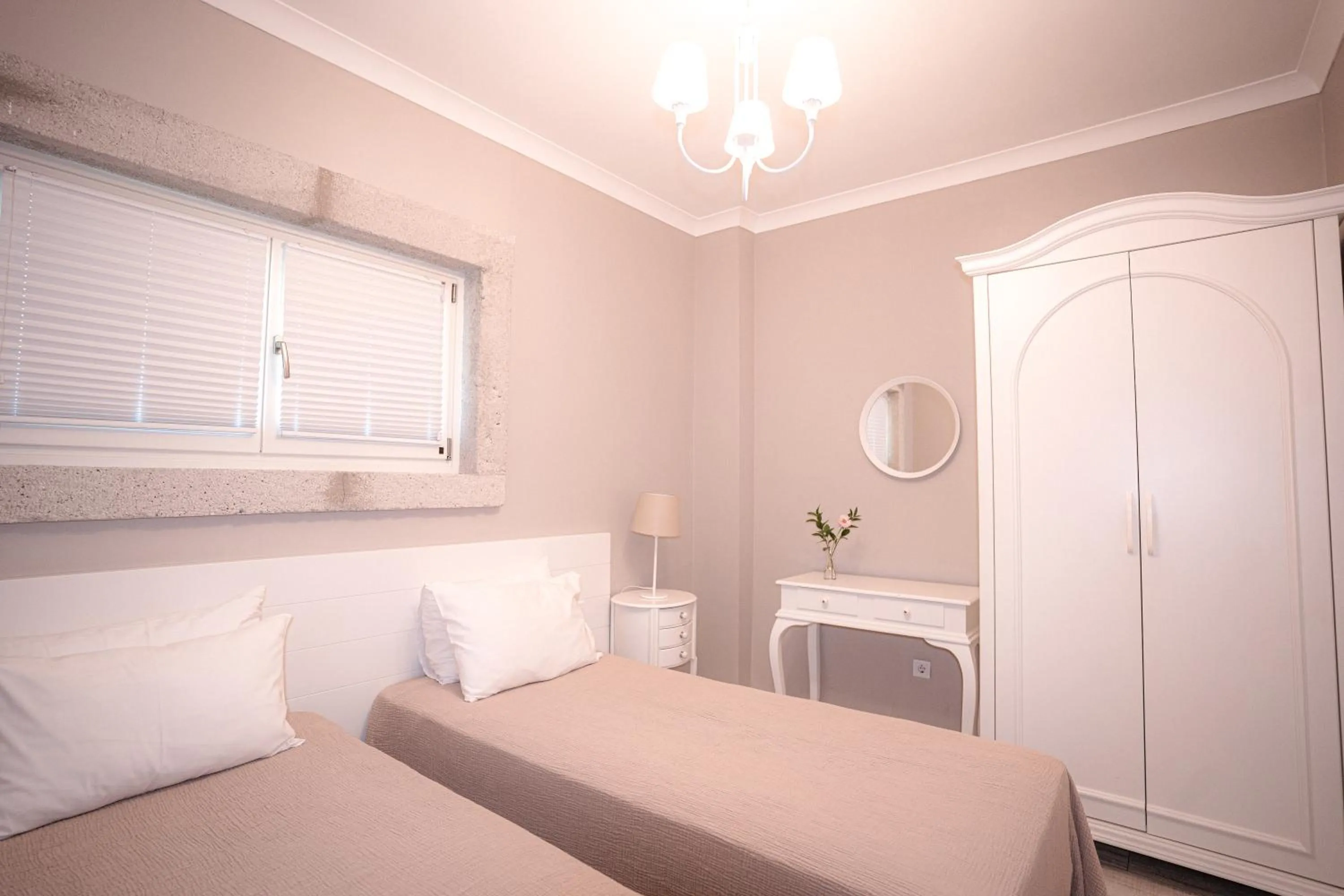 Photo of the whole room, Bed in Eritrina Alacati