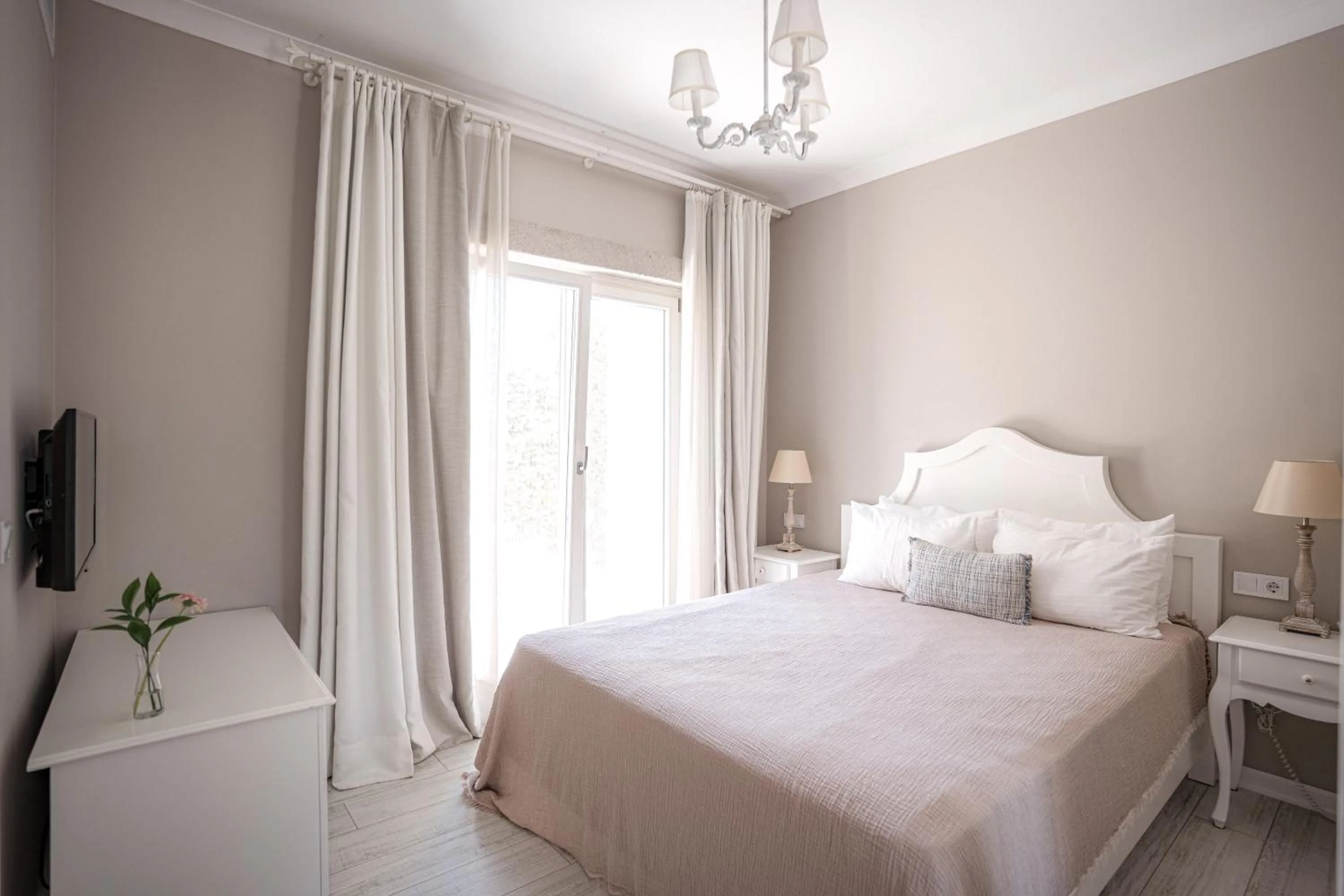 Photo of the whole room, Bed in Eritrina Alacati