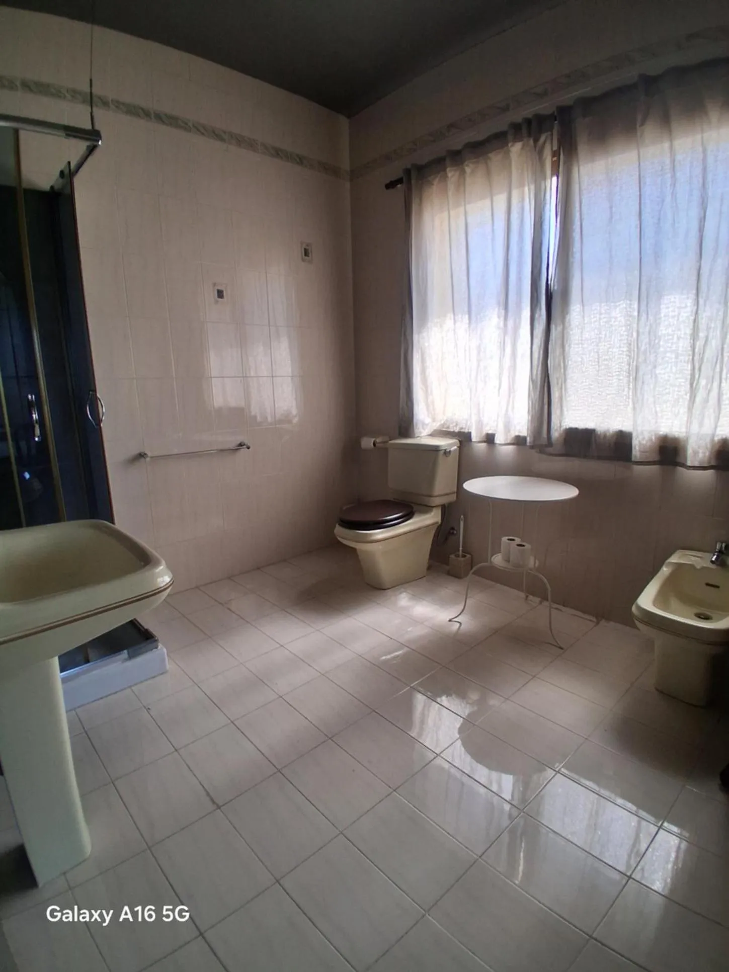 Shower in Villa Zammitella