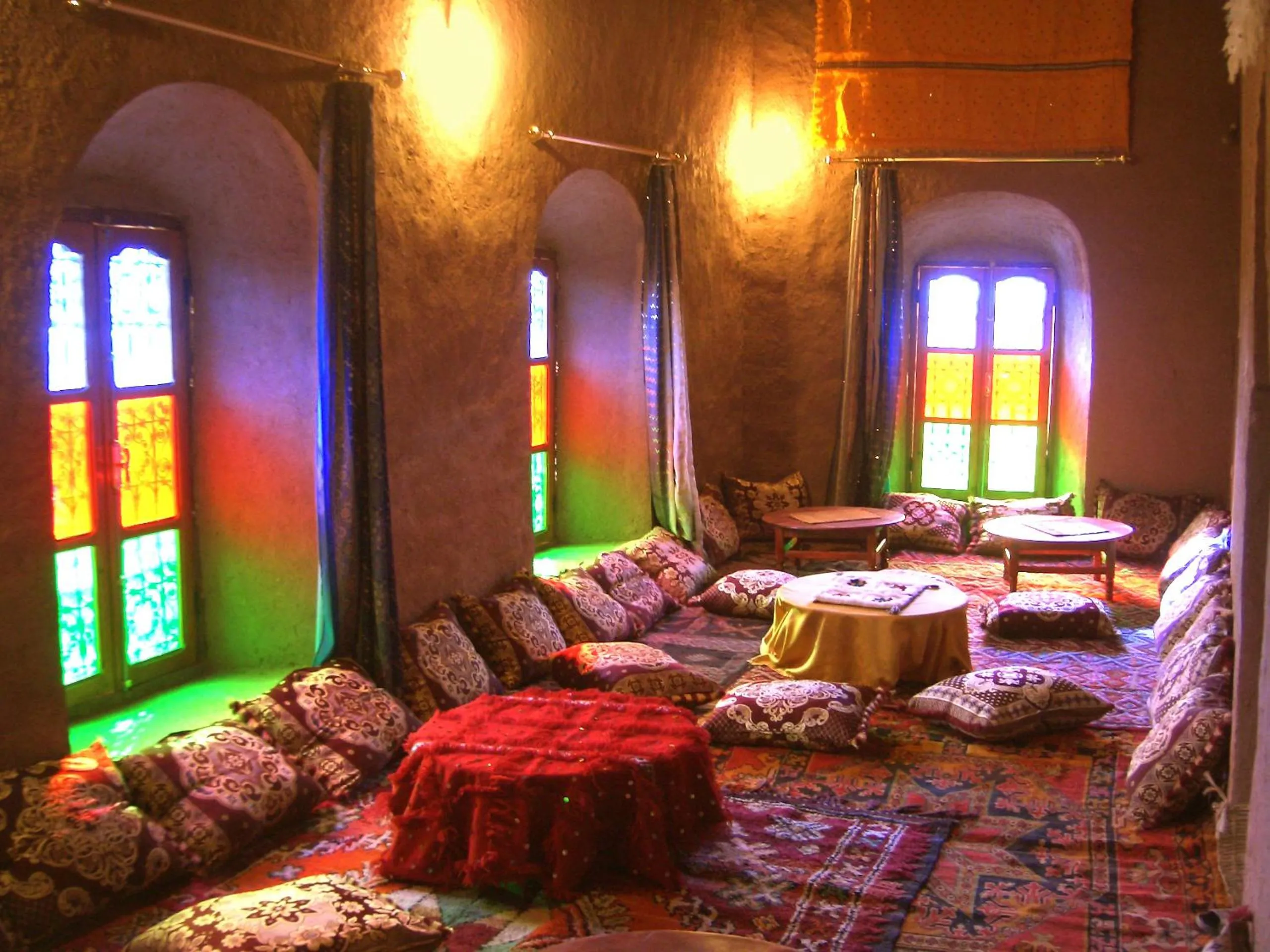 Seating area, Bed in Kasbah Oulad Othmane