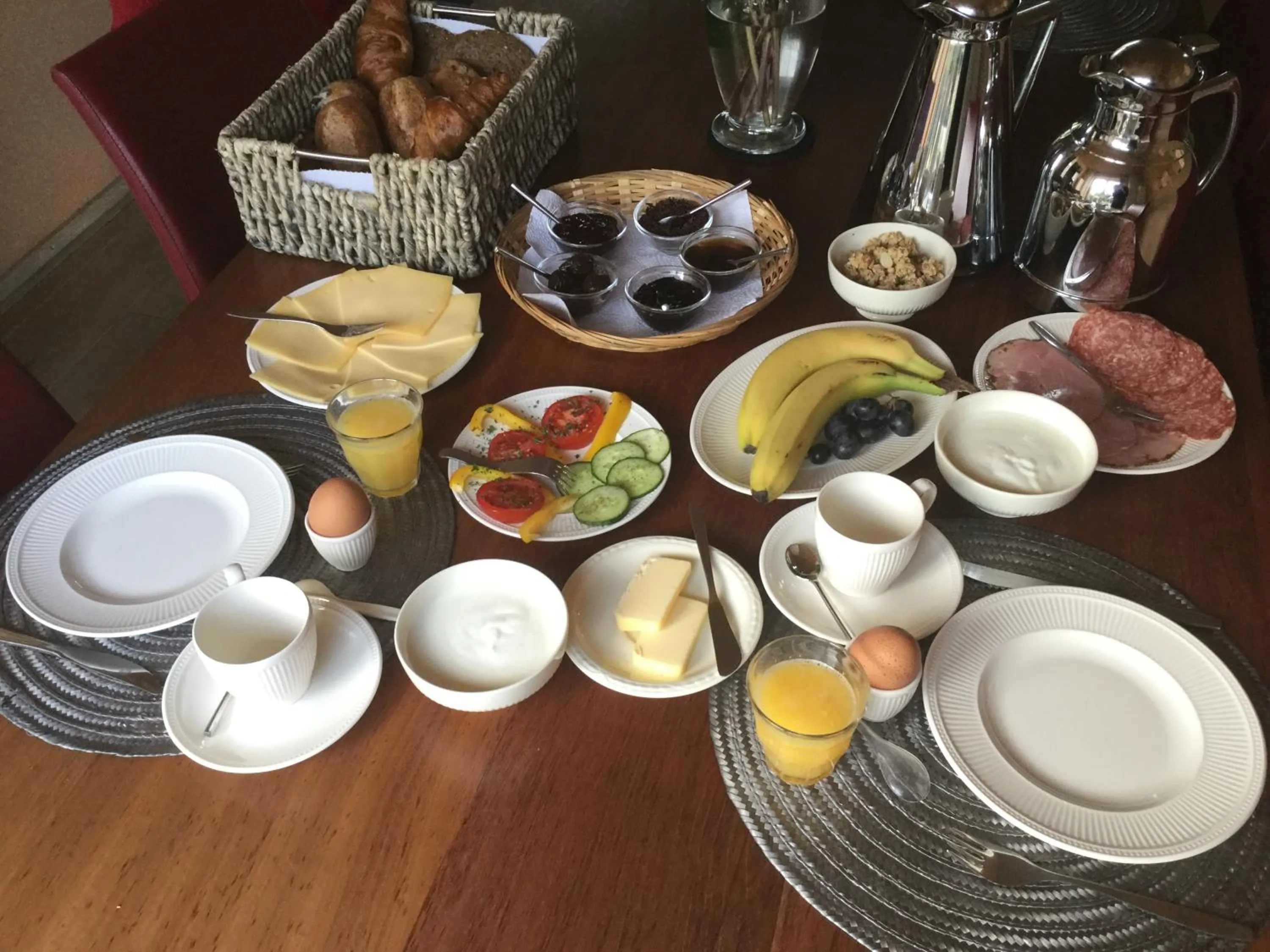 Continental breakfast in B&B Bosrand