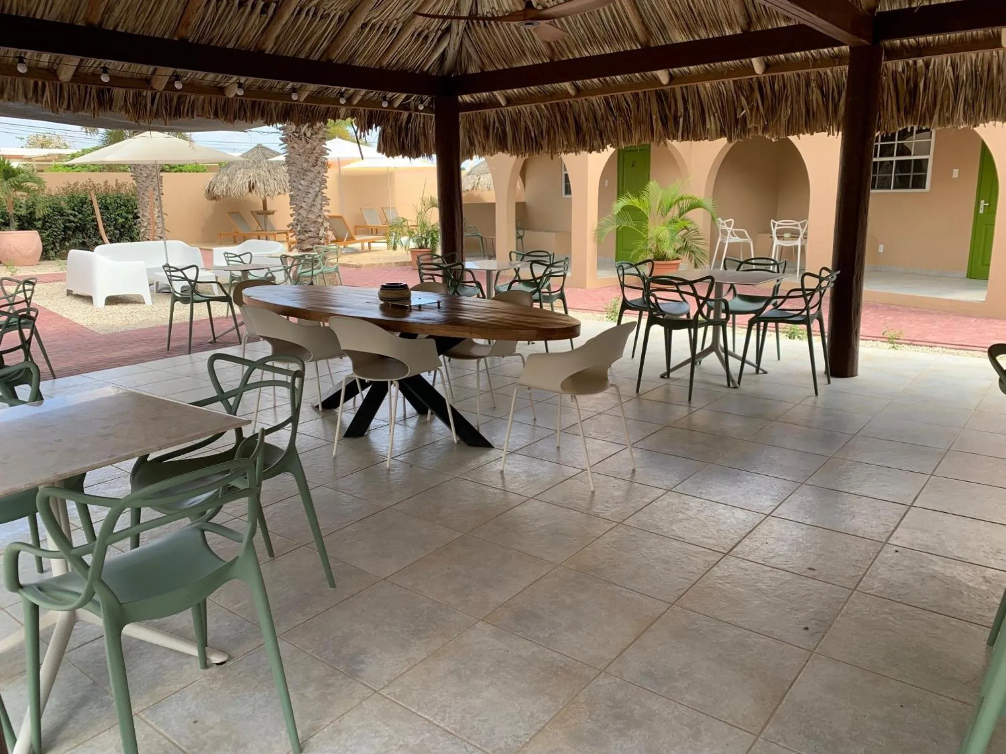 Restaurant/Places to Eat in The Lizard Boutique Hotel