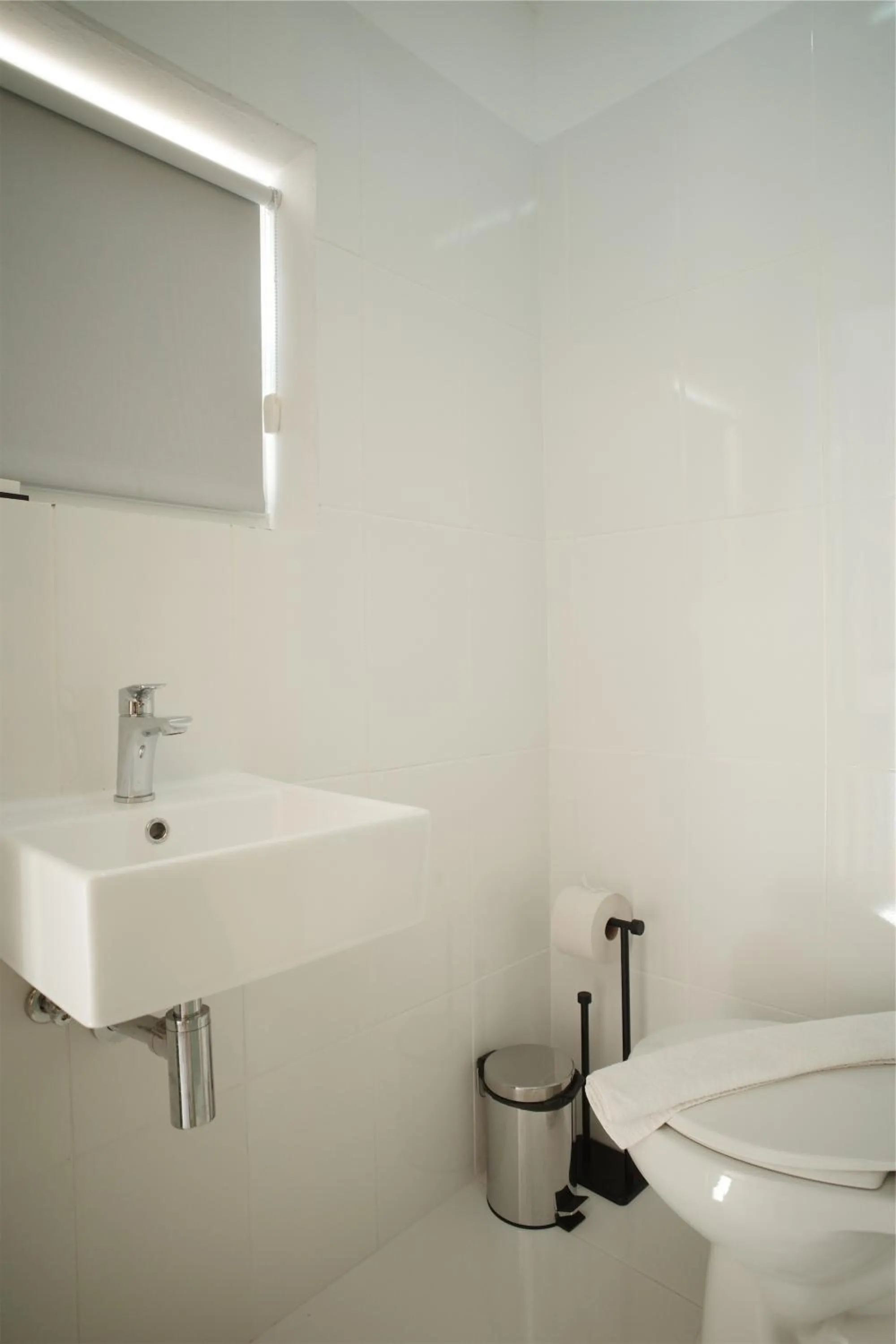 Toilet, Bathroom in The Lizard Boutique Hotel