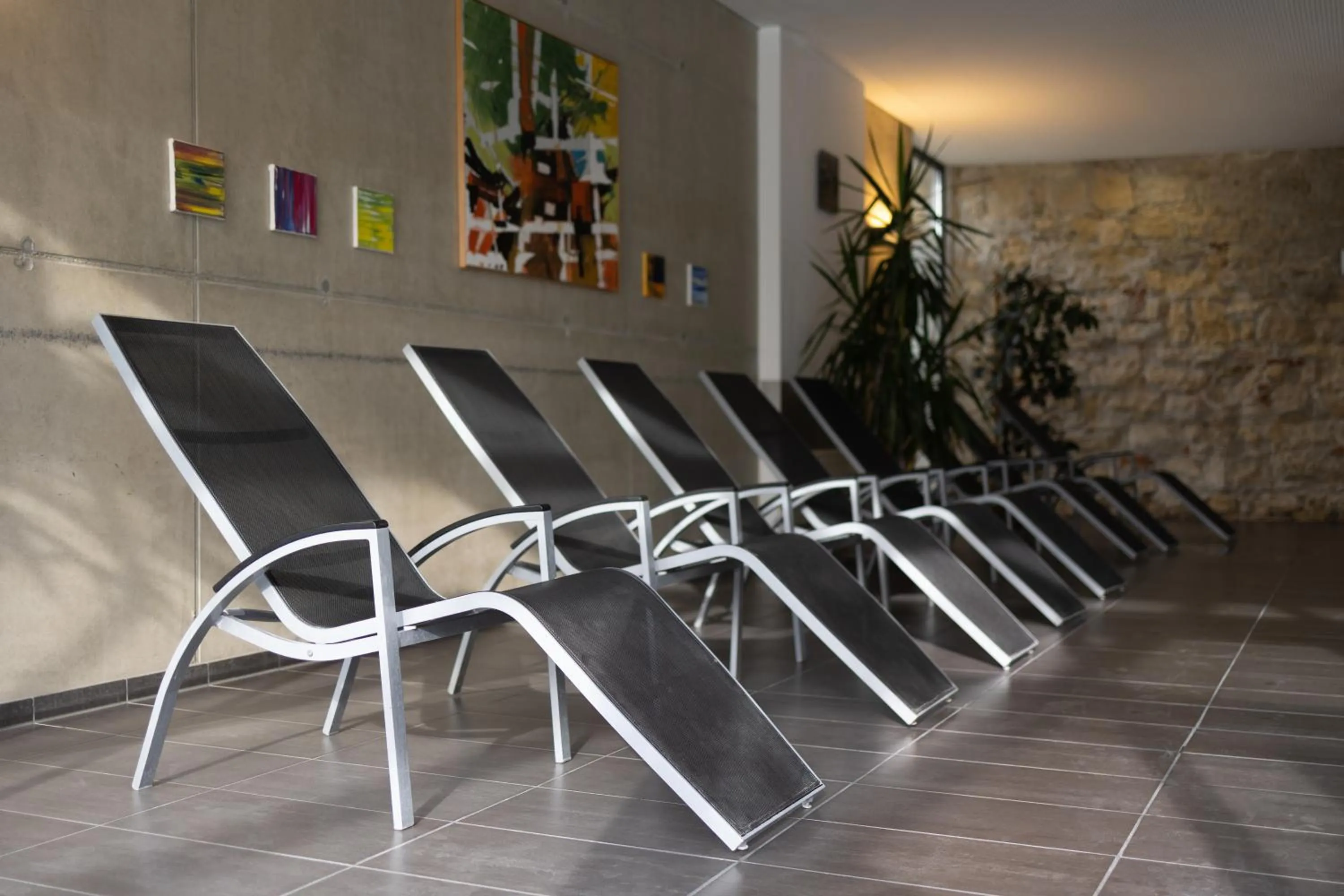 Swimming pool in Kaiser von Österreich, Historik- und Thermalhotel