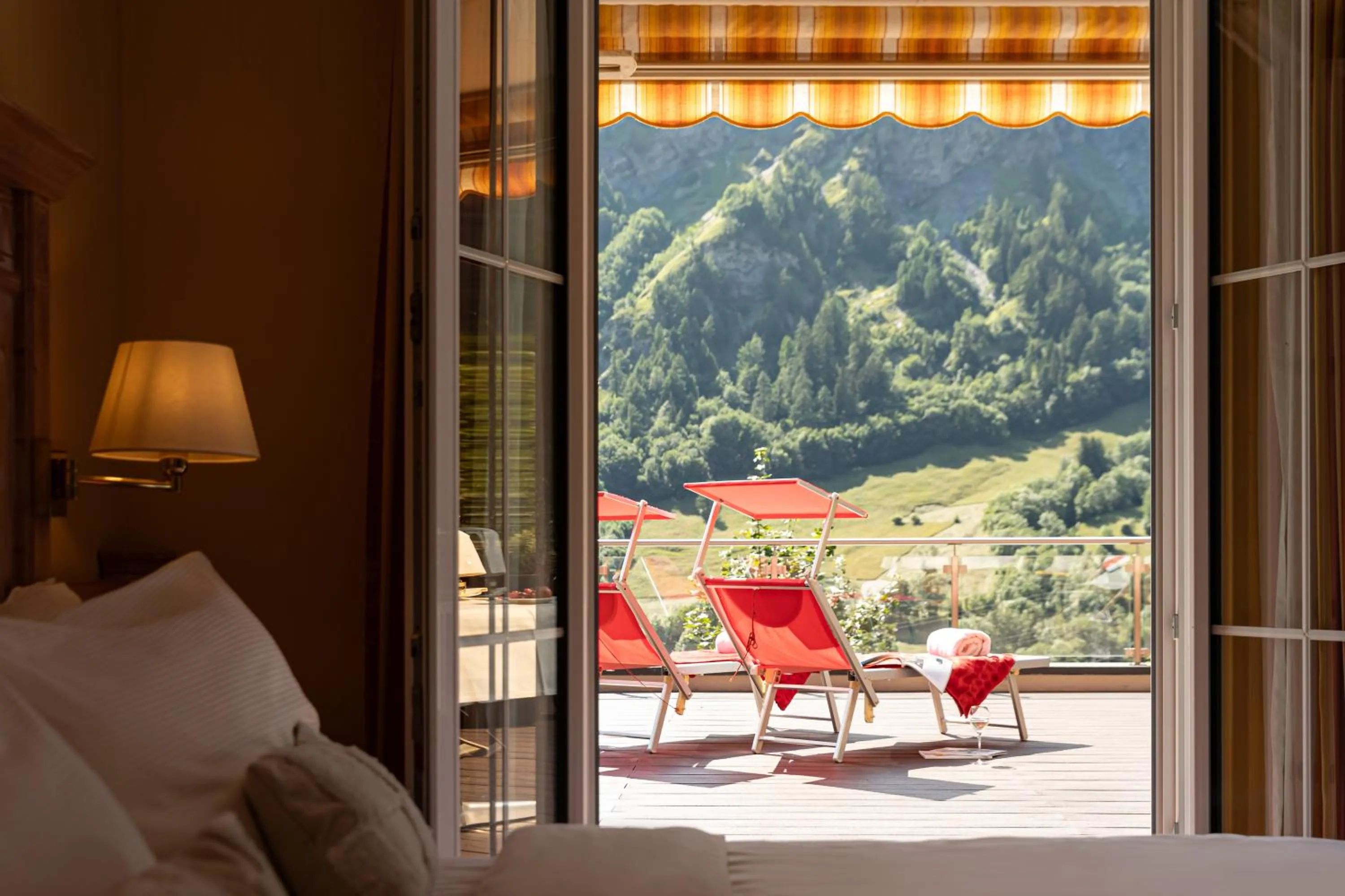 Day in Hotel Restaurant Waldhaus