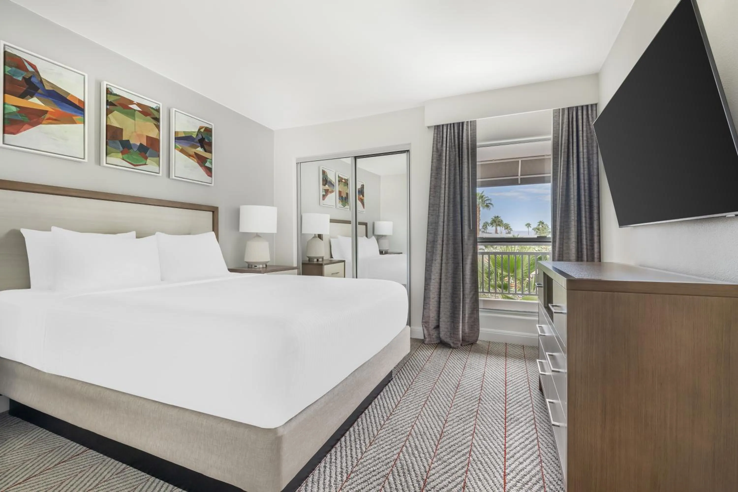 Bedroom, Bed in Hilton Vacation Club Palm Canyon Palm Springs