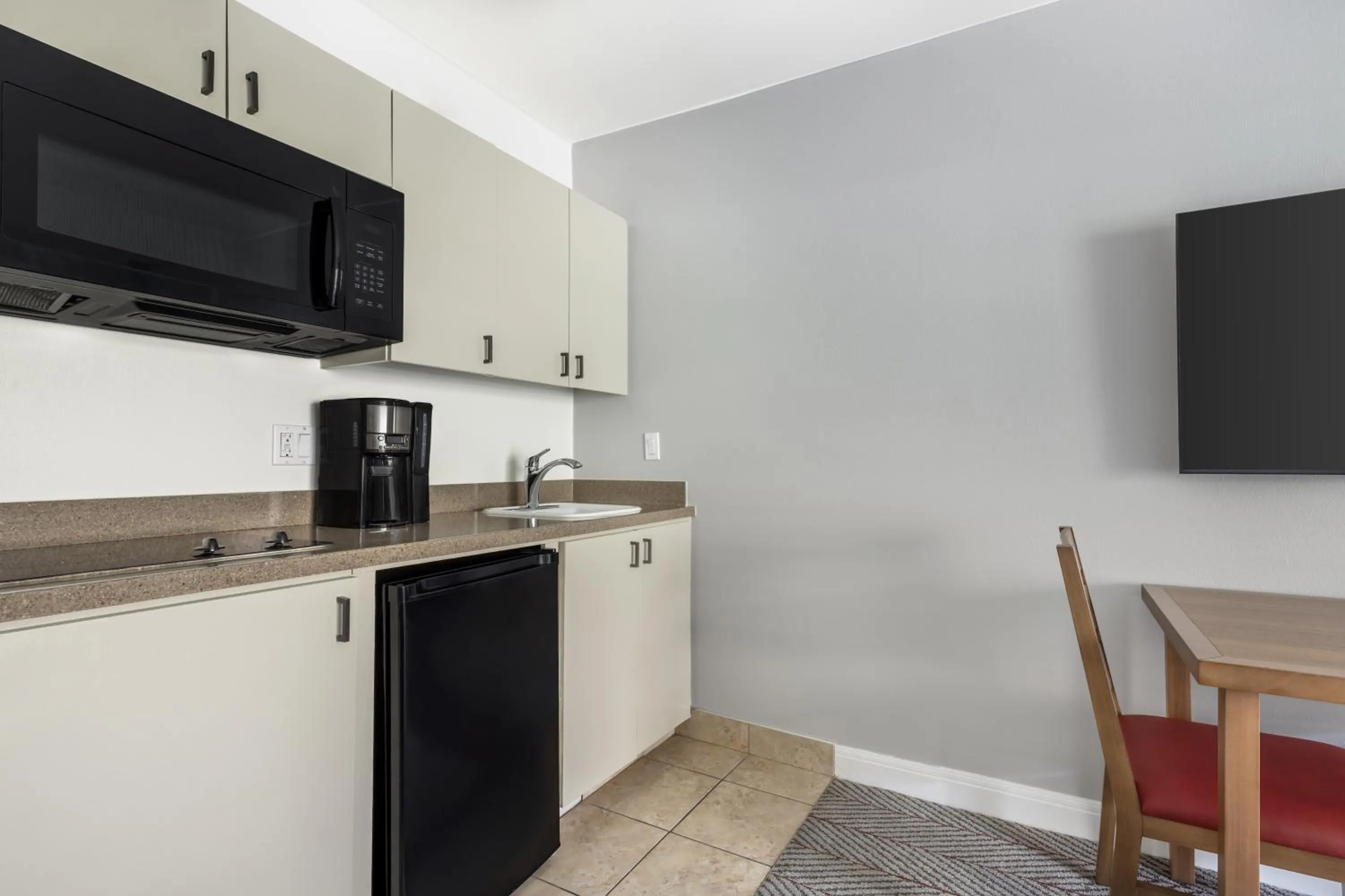 Kitchen or kitchenette in Hilton Vacation Club Palm Canyon Palm Springs