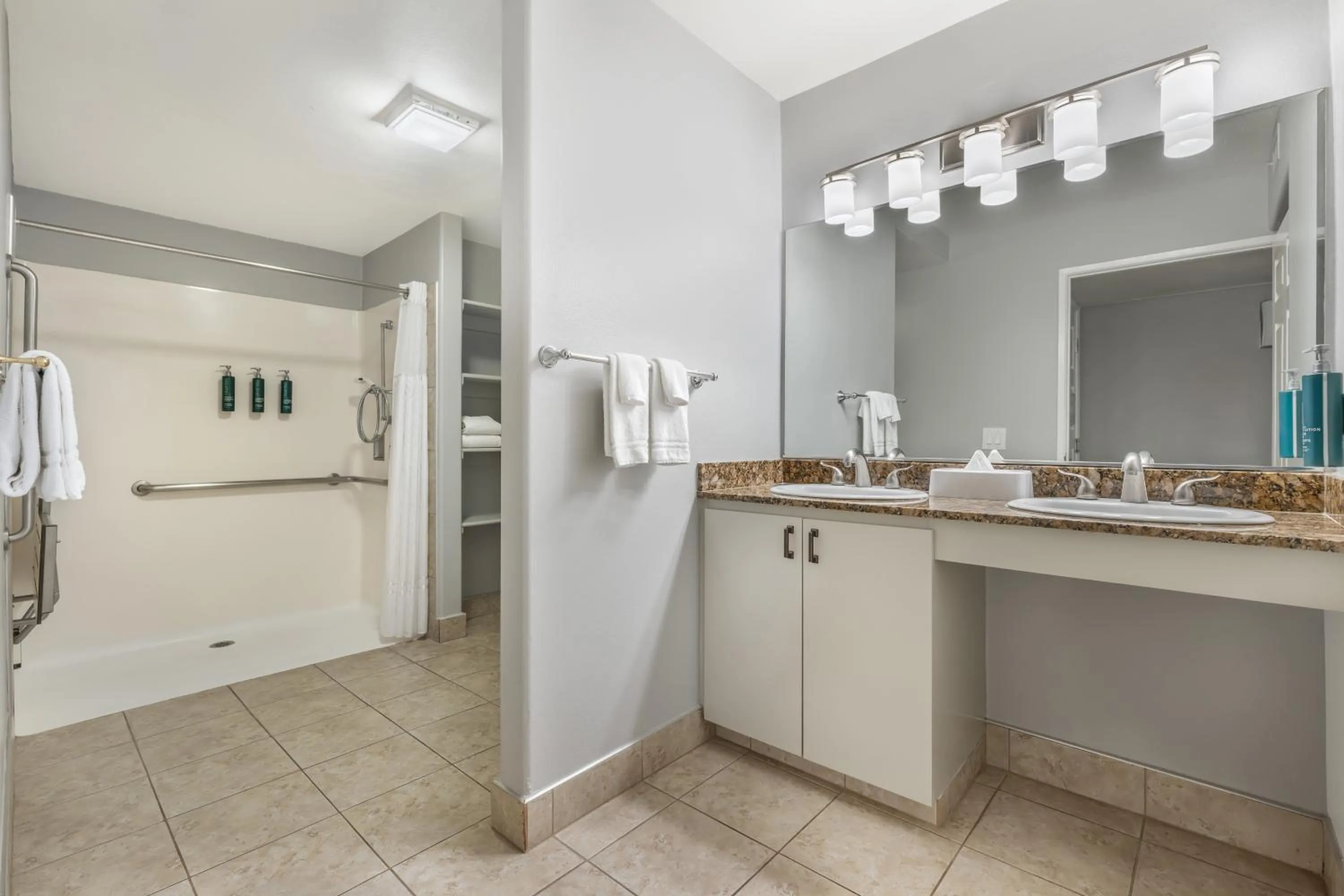 Bathroom in Hilton Vacation Club Palm Canyon Palm Springs