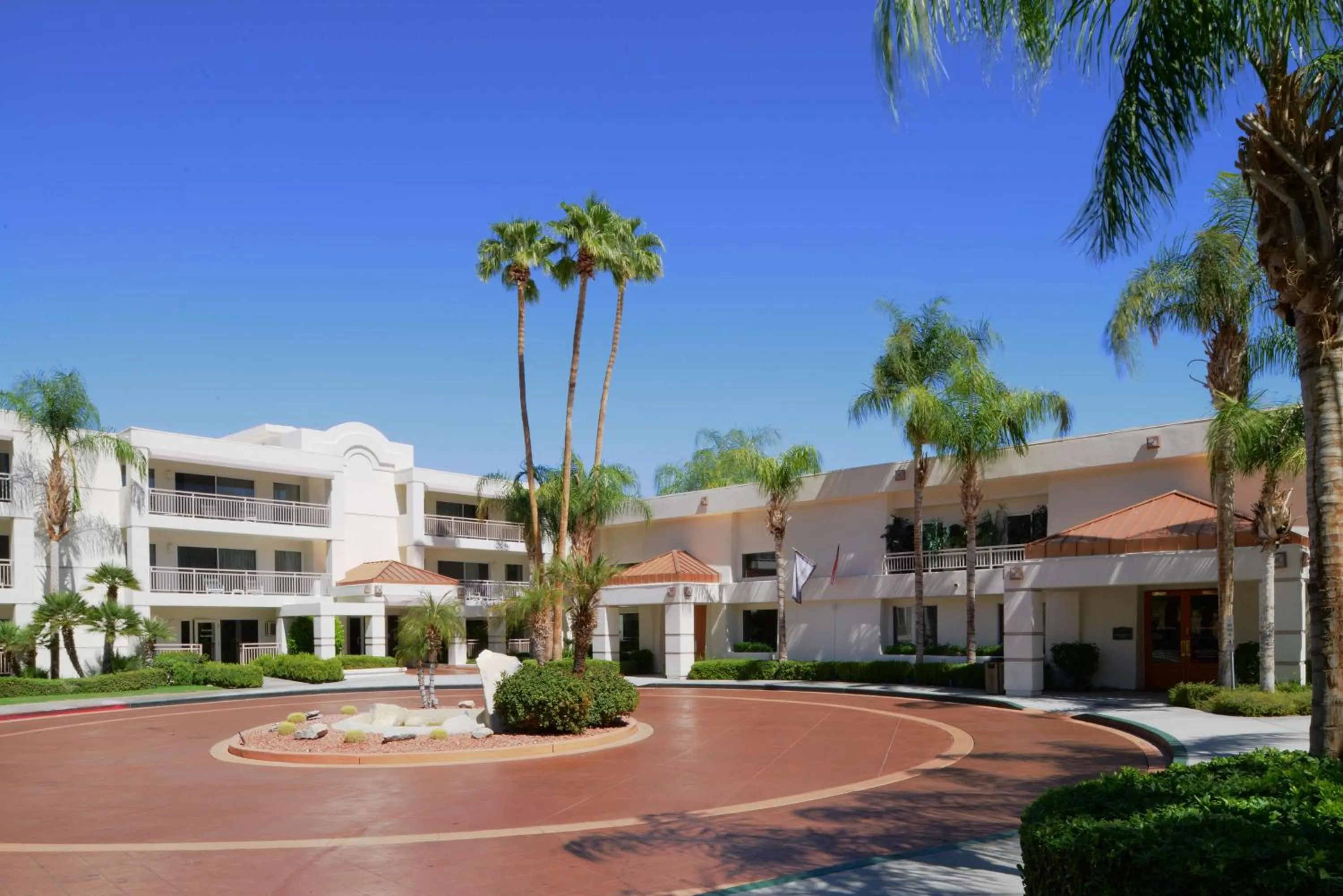 Property building in Hilton Vacation Club Palm Canyon Palm Springs