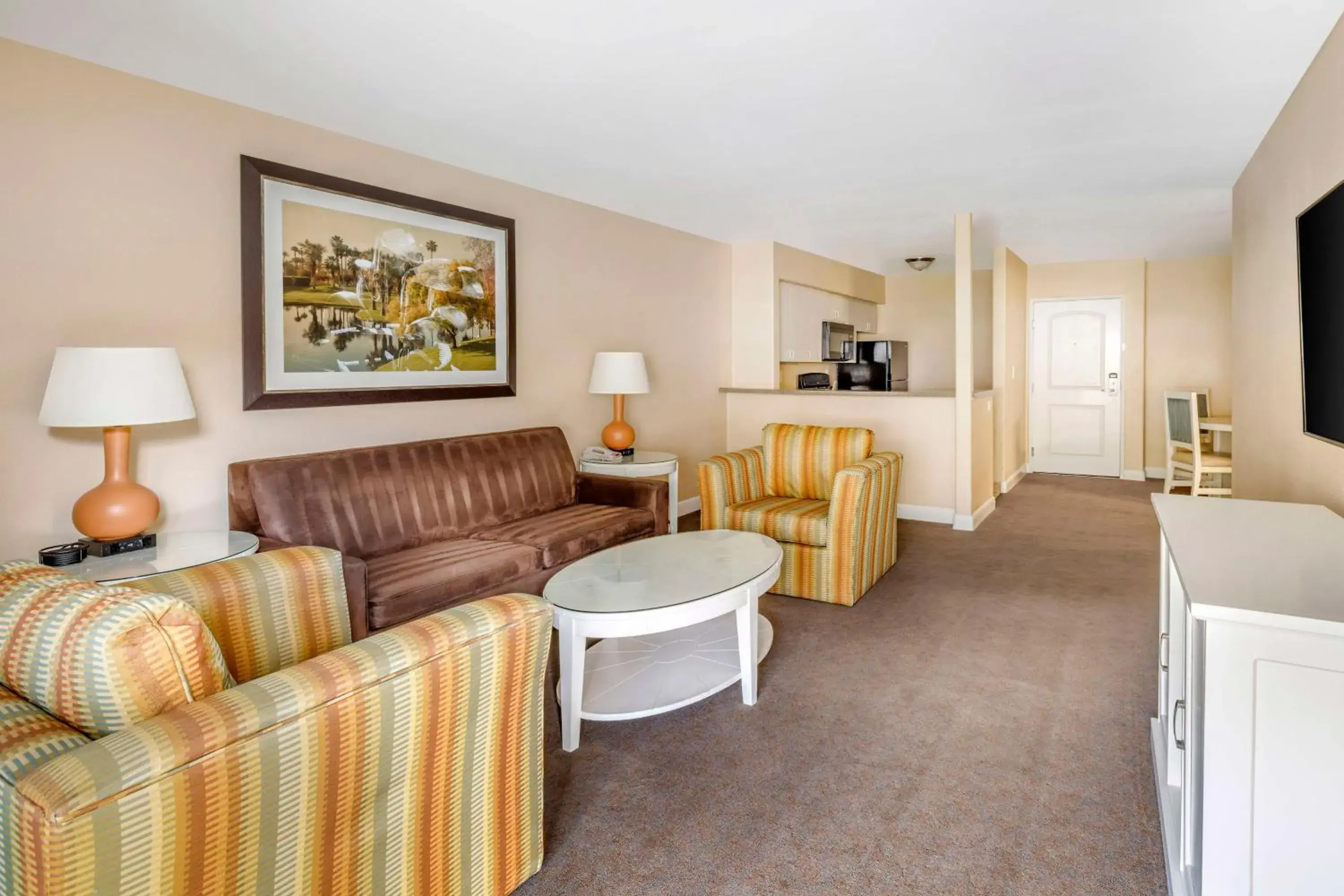 1 BEDROOM 1 KING SUITE HEARING ACCESSIBLE in Hilton Vacation Club Palm Canyon Palm Springs 1 BEDROOM 1 KING SUITE HEARING ACCESSIBLE in Hilton Vacation Club Palm Canyon Palm Springs