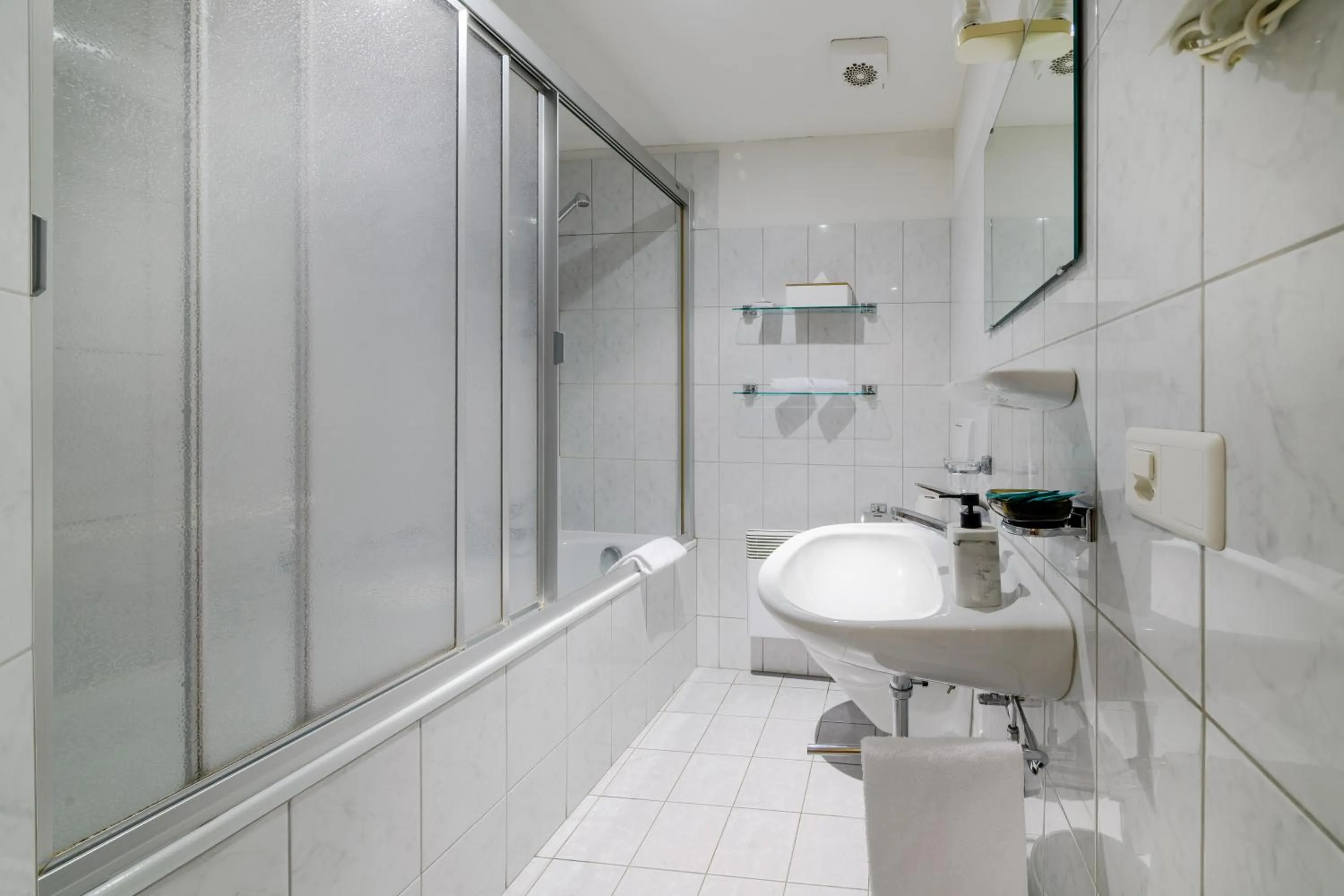 Shower in Poschiavo Suisse Hotel